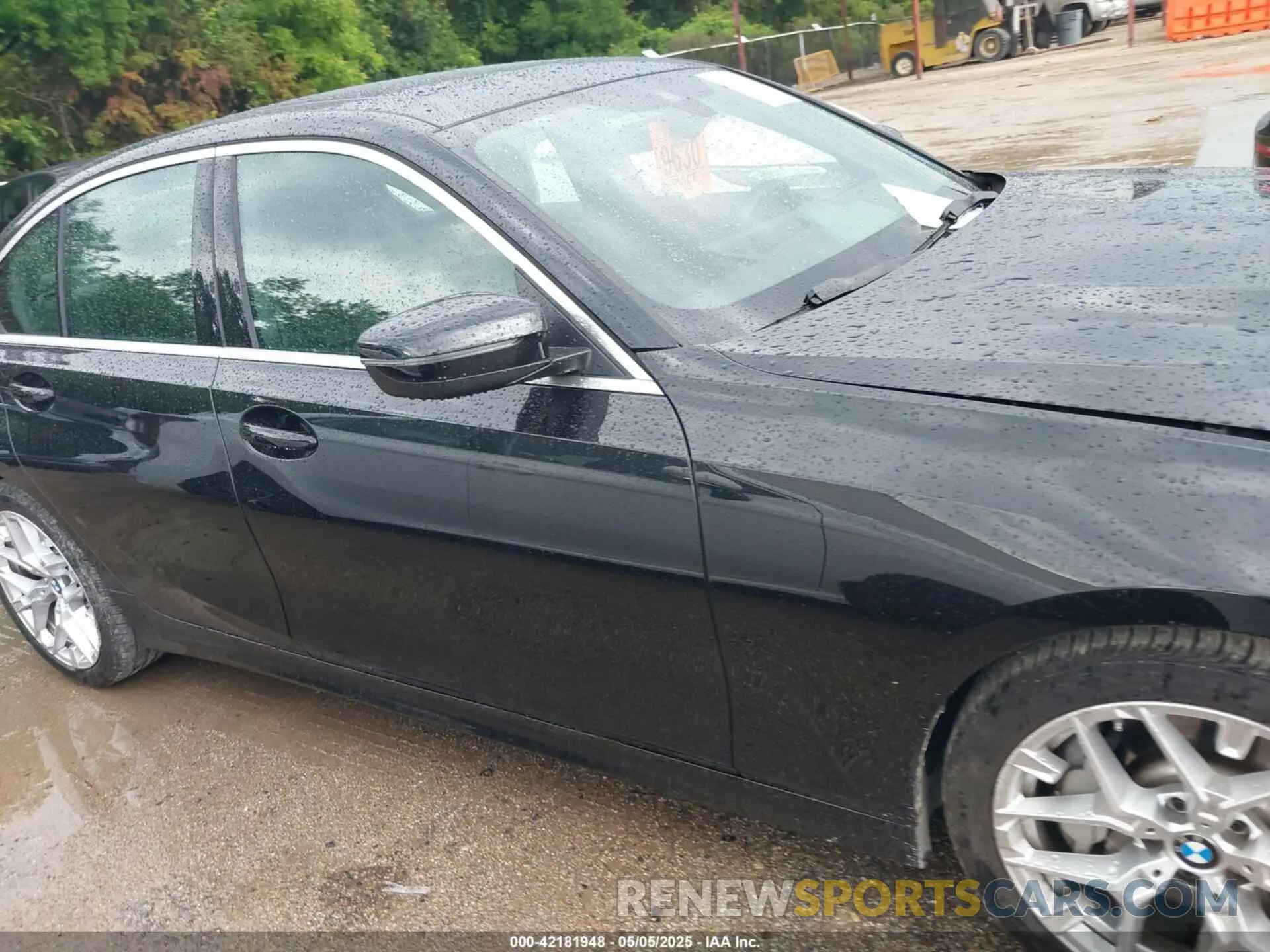 13 Фотография поврежденного автомобиля 3MW69CW01S8E99275 BMW 3 SERIES 2025