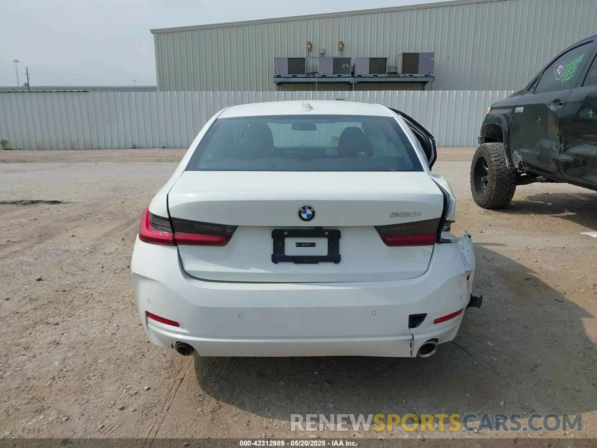 16 Фотография поврежденного автомобиля 3MW69CW01S8F09514 BMW 3 SERIES 2025