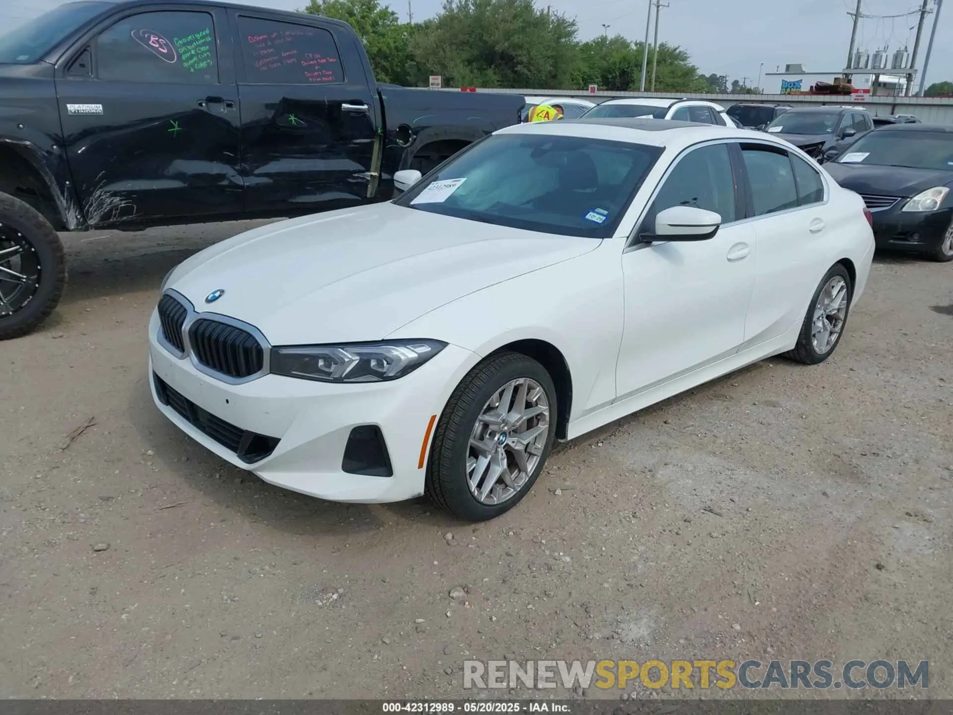2 Фотография поврежденного автомобиля 3MW69CW01S8F09514 BMW 3 SERIES 2025