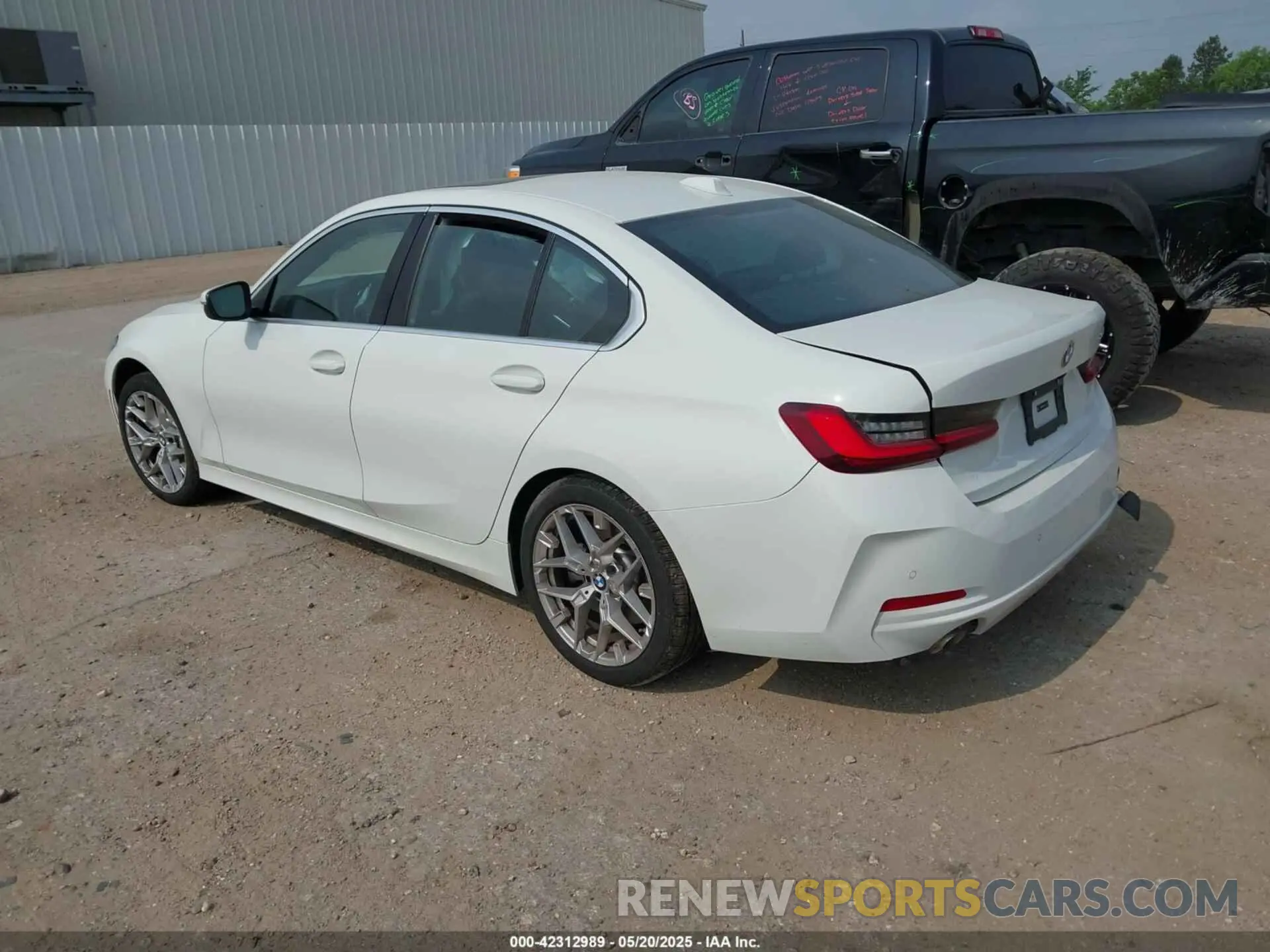 3 Фотография поврежденного автомобиля 3MW69CW01S8F09514 BMW 3 SERIES 2025