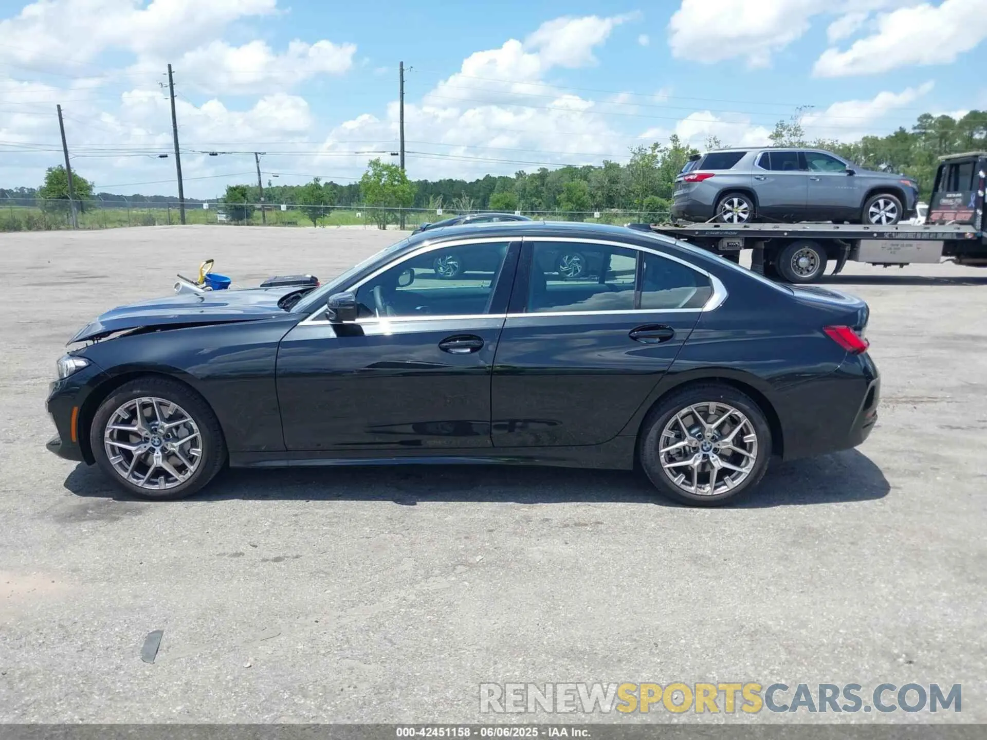 14 Photograph of a damaged car 3MW69CW02S8F33269 BMW 3 SERIES 2025