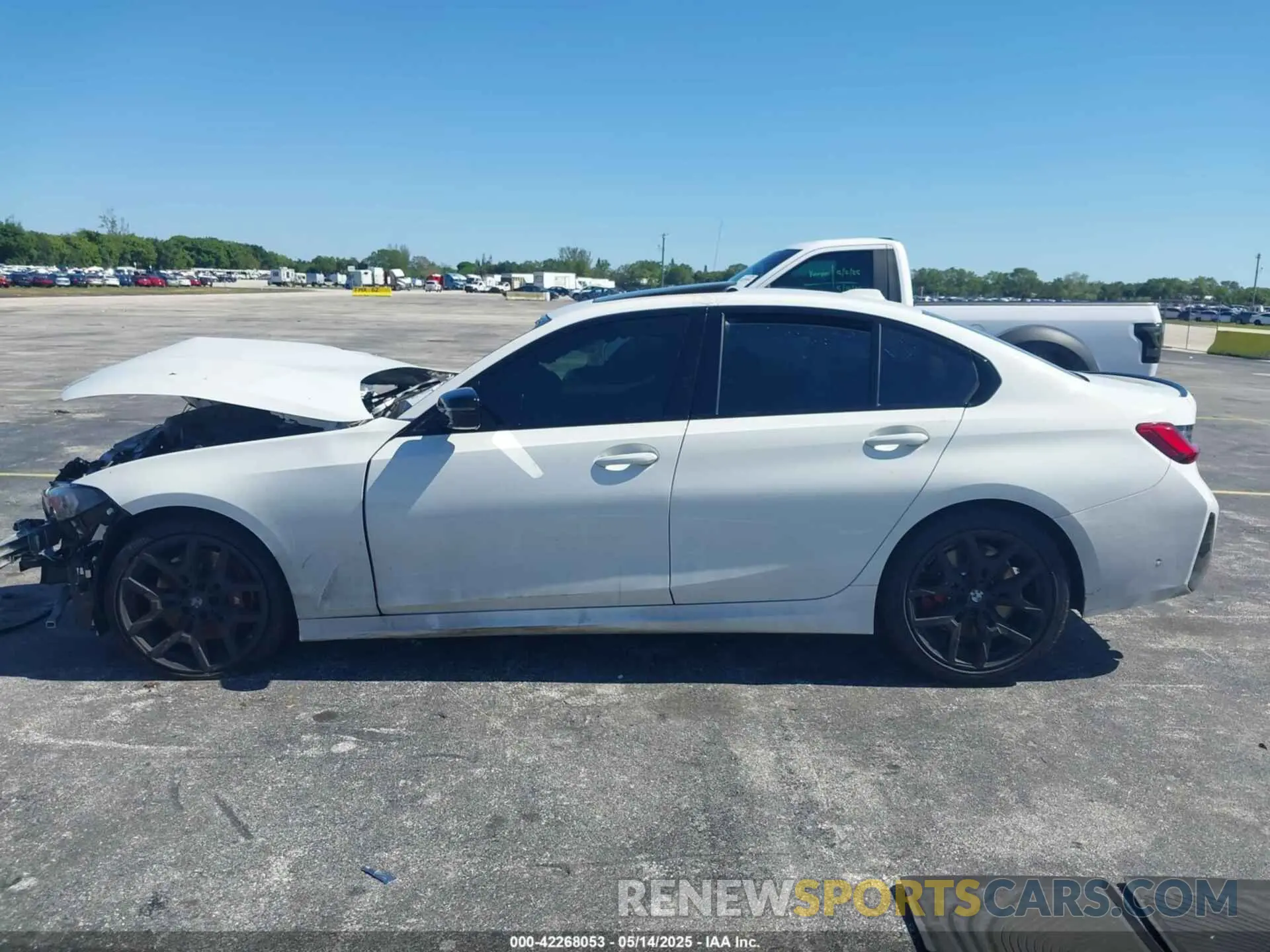 14 Фотография поврежденного автомобиля 3MW69CW04S8F18319 BMW 3 SERIES 2025