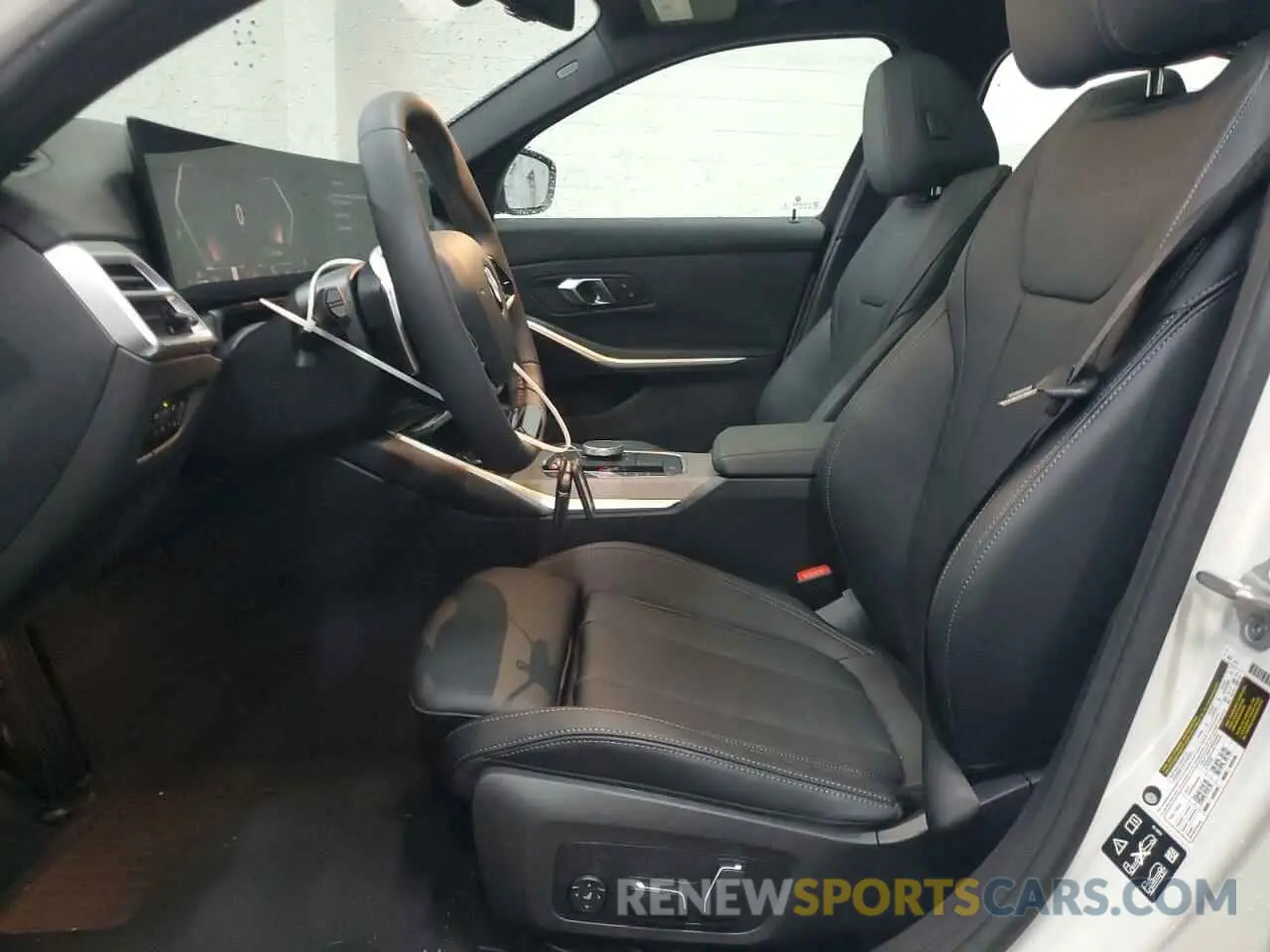 7 Фотография поврежденного автомобиля 3MW89CW03S8F06056 BMW 3 SERIES 2025