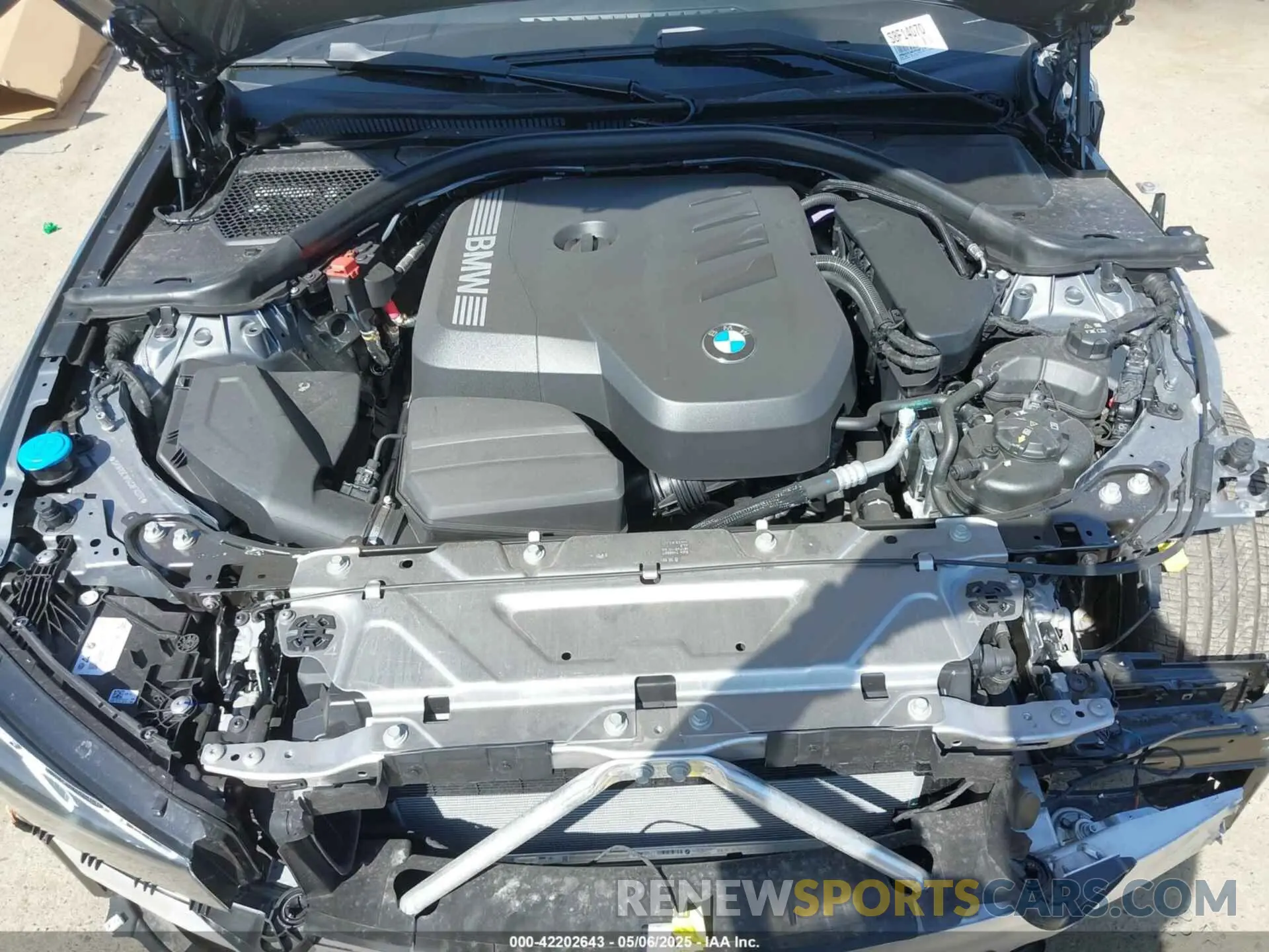 10 Photograph of a damaged car 3MW89CW04S8F14070 BMW 3 SERIES 2025