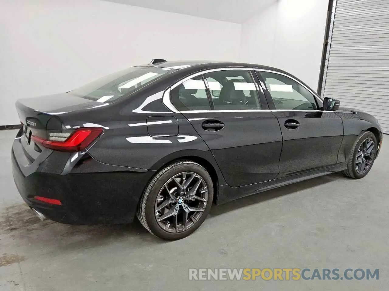 3 Photograph of a damaged car 3MW89CW06S8E97482 BMW 3 SERIES 2025