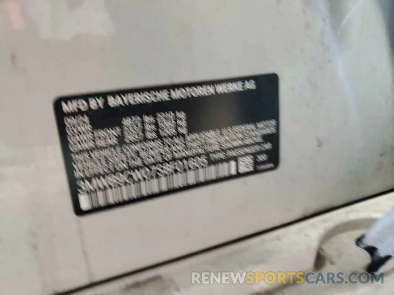 12 Photograph of a damaged car 3MW89CW07S8F01605 BMW 3 SERIES 2025