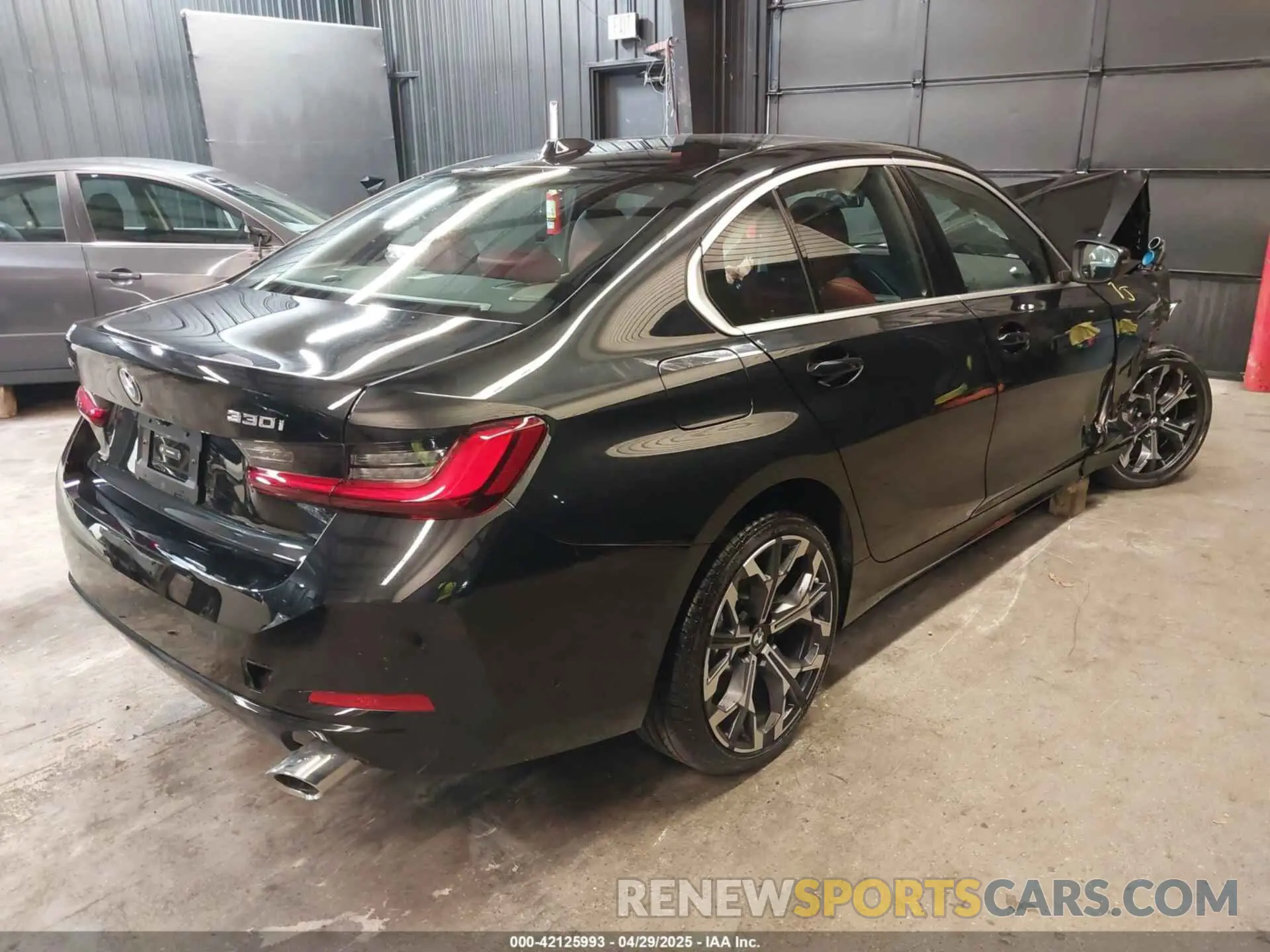4 Фотография поврежденного автомобиля 3MW89CW08S8F24309 BMW 3 SERIES 2025