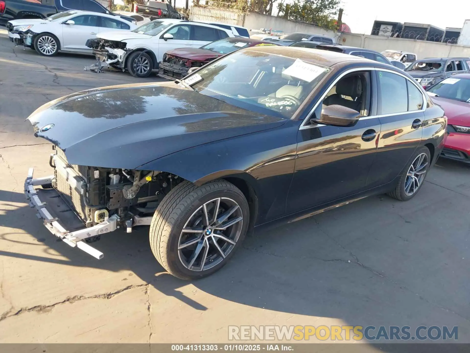 2 Фотография поврежденного автомобиля 3MW5R1J57K8B03367 BMW 330I 2019