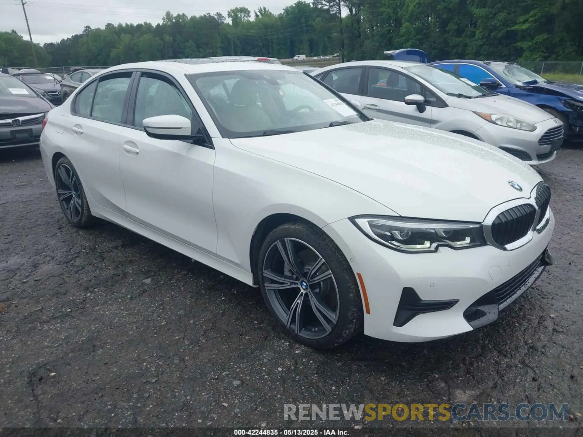 1 Фотография поврежденного автомобиля 3MW5R1J58K8A03729 BMW 330I 2019