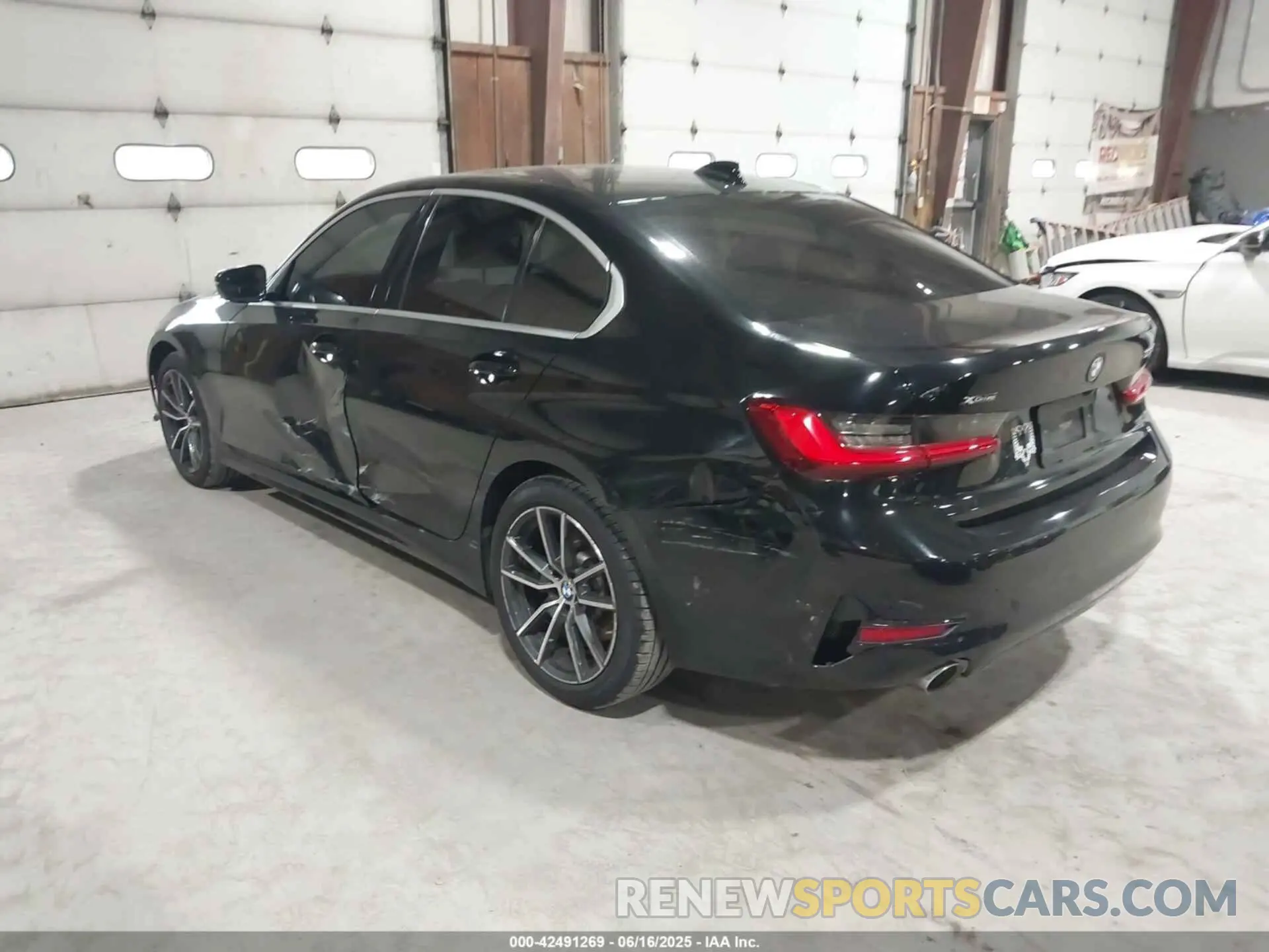 3 Photograph of a damaged car 3MW5R7J54K8B00283 BMW 330I 2019