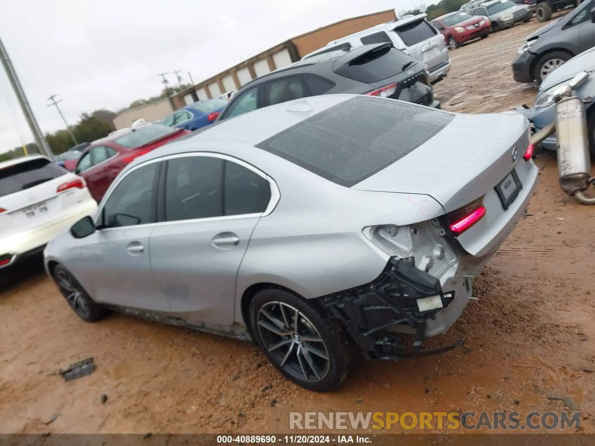 15 Фотография поврежденного автомобиля WBA5R1C53KAE82081 BMW 330I 2019