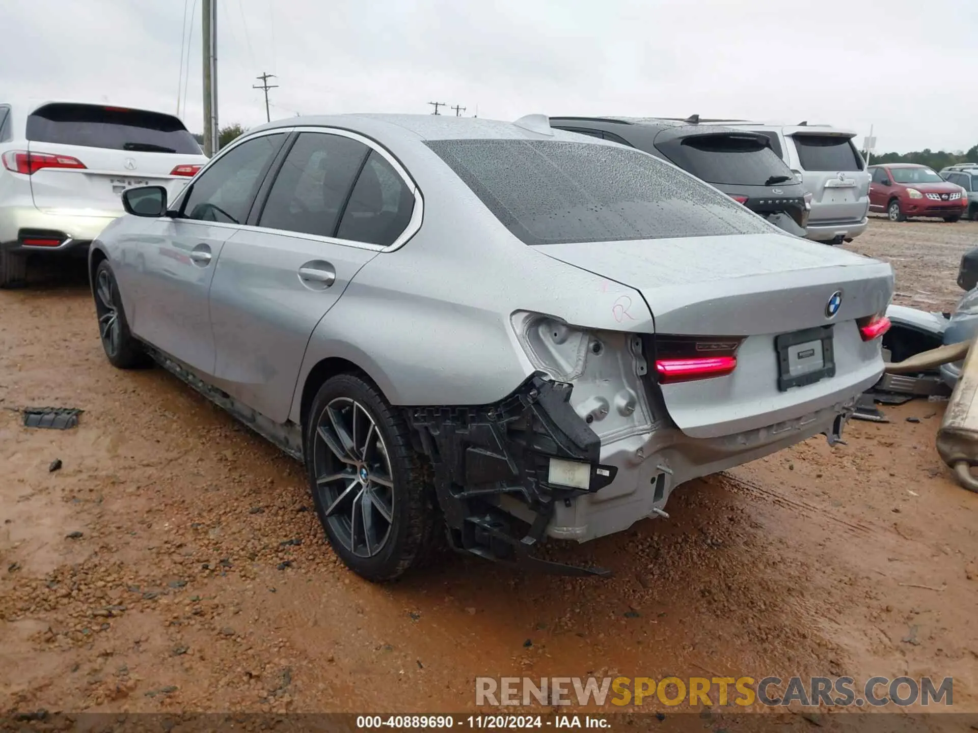 3 Фотография поврежденного автомобиля WBA5R1C53KAE82081 BMW 330I 2019