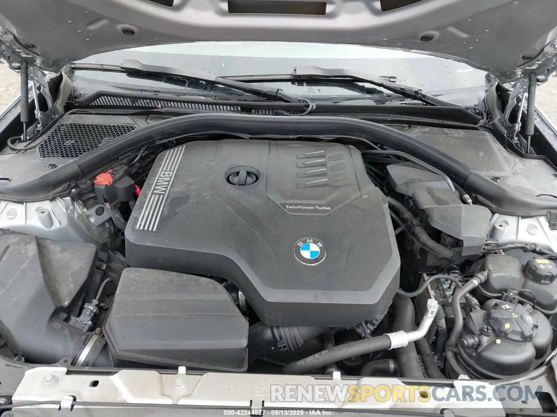 10 Фотография поврежденного автомобиля WBA5R1C54KAK10233 BMW 330I 2019
