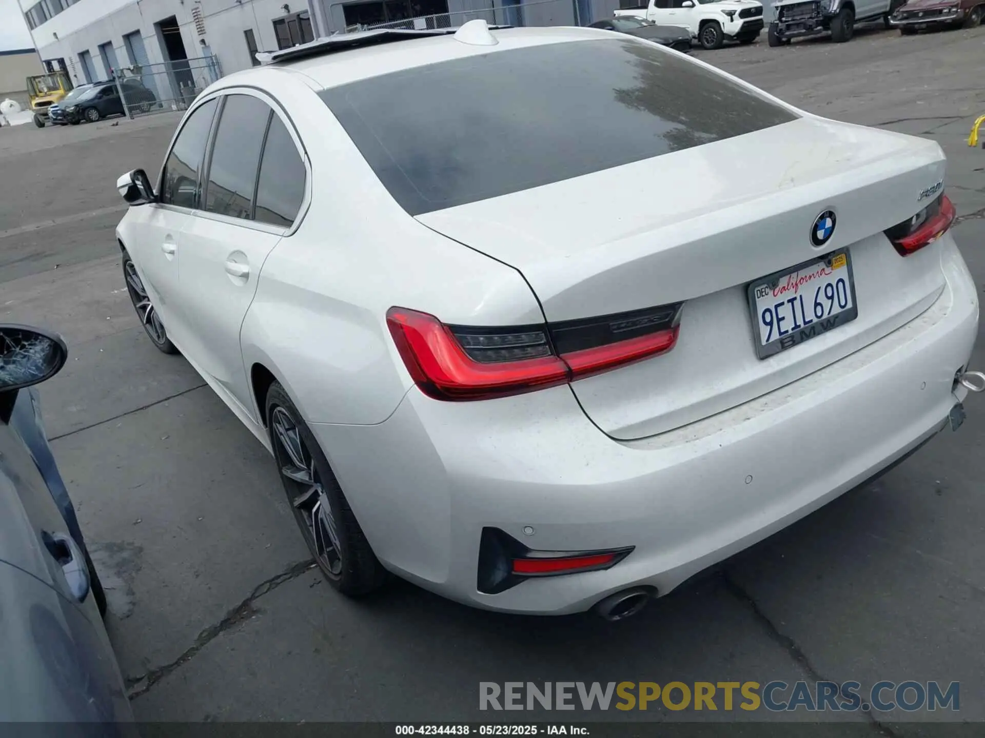 3 Photograph of a damaged car WBA5R1C56KFH28592 BMW 330I 2019