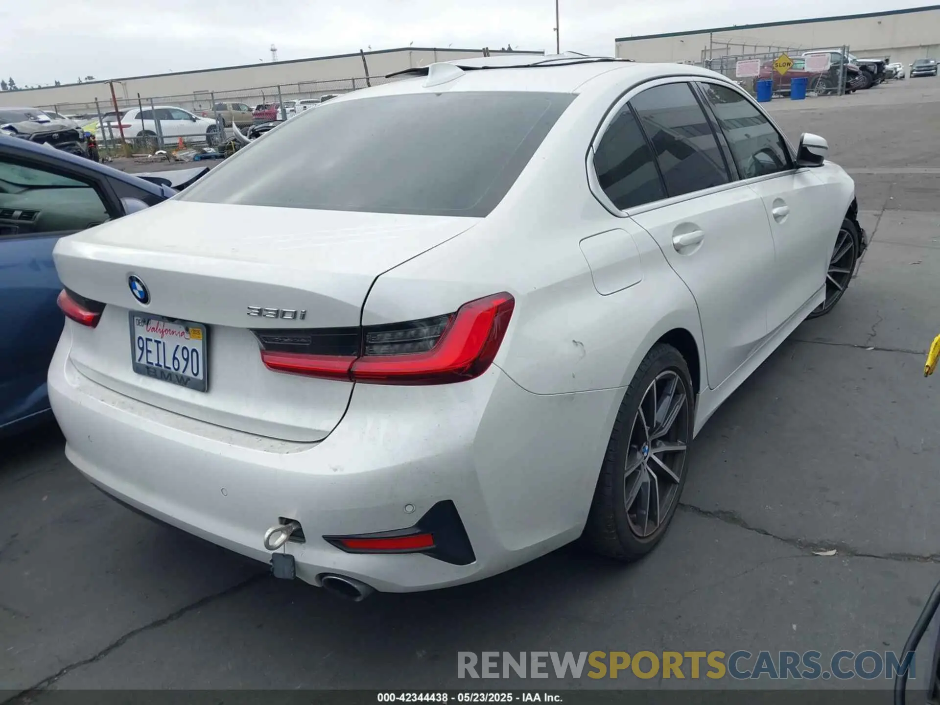 4 Photograph of a damaged car WBA5R1C56KFH28592 BMW 330I 2019
