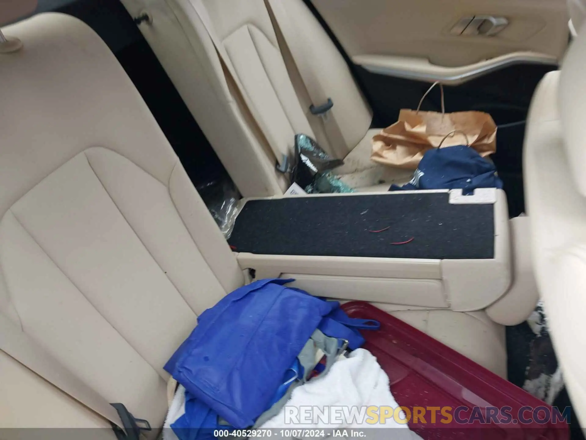 8 Фотография поврежденного автомобиля WBA5R1C59KAK12821 BMW 330I 2019