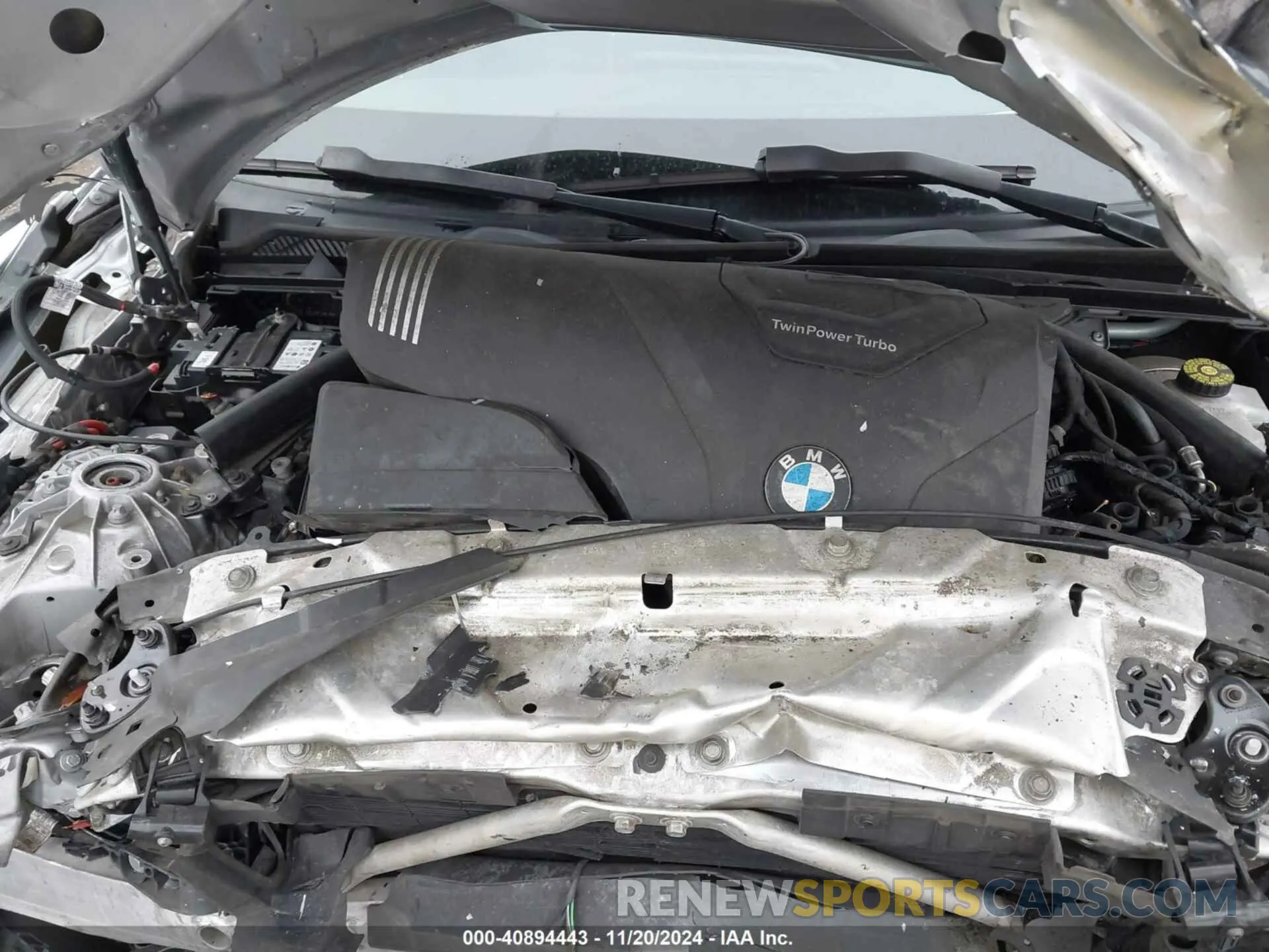 10 Фотография поврежденного автомобиля WBA5R7C50KAJ83602 BMW 330I 2019