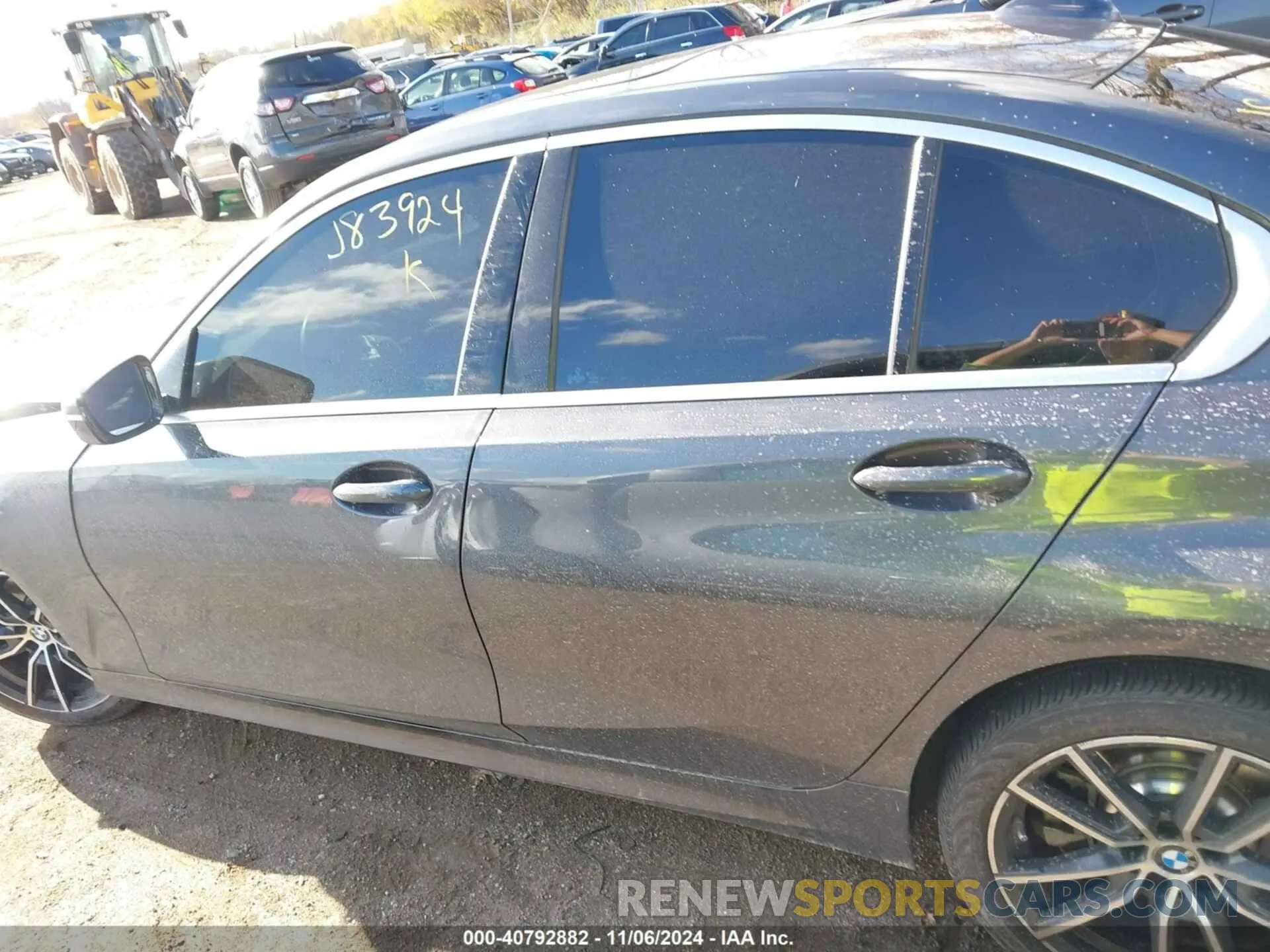 13 Фотография поврежденного автомобиля WBA5R7C50KAJ83924 BMW 330I 2019