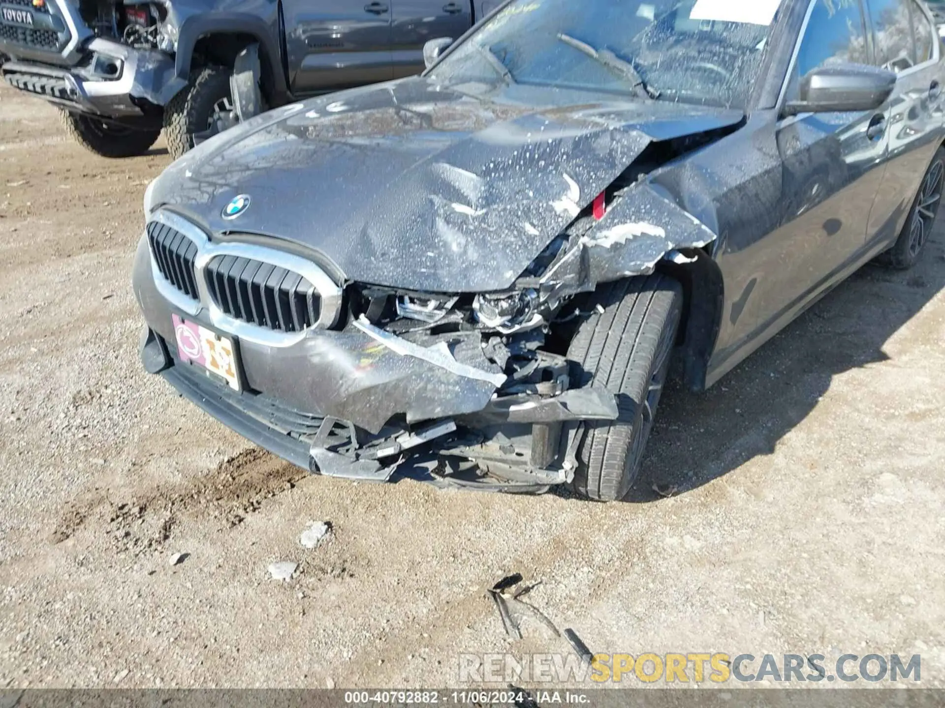 6 Фотография поврежденного автомобиля WBA5R7C50KAJ83924 BMW 330I 2019