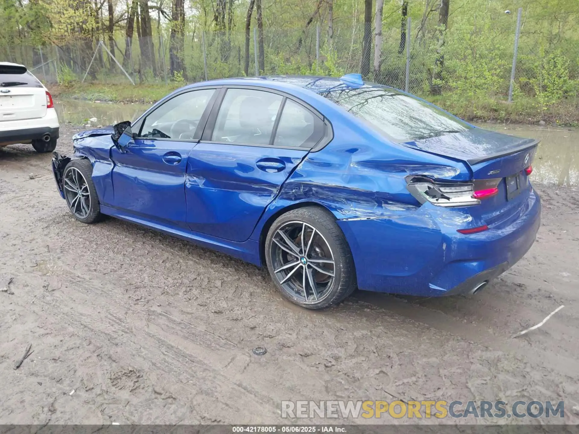3 Photograph of a damaged car WBA5R7C55KAE82585 BMW 330I 2019
