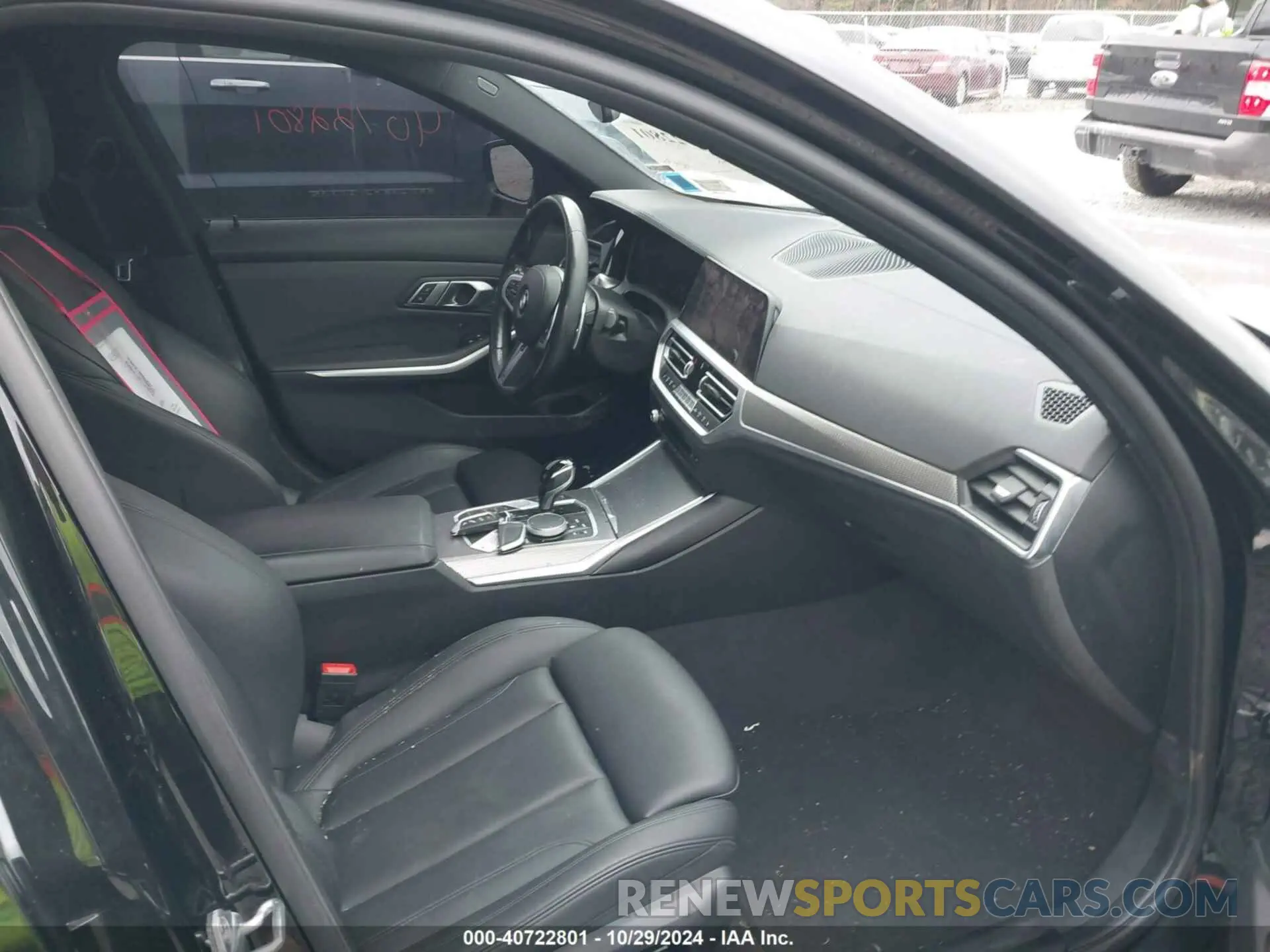 5 Photograph of a damaged car WBA5R7C57KAJ81510 BMW 330I 2019