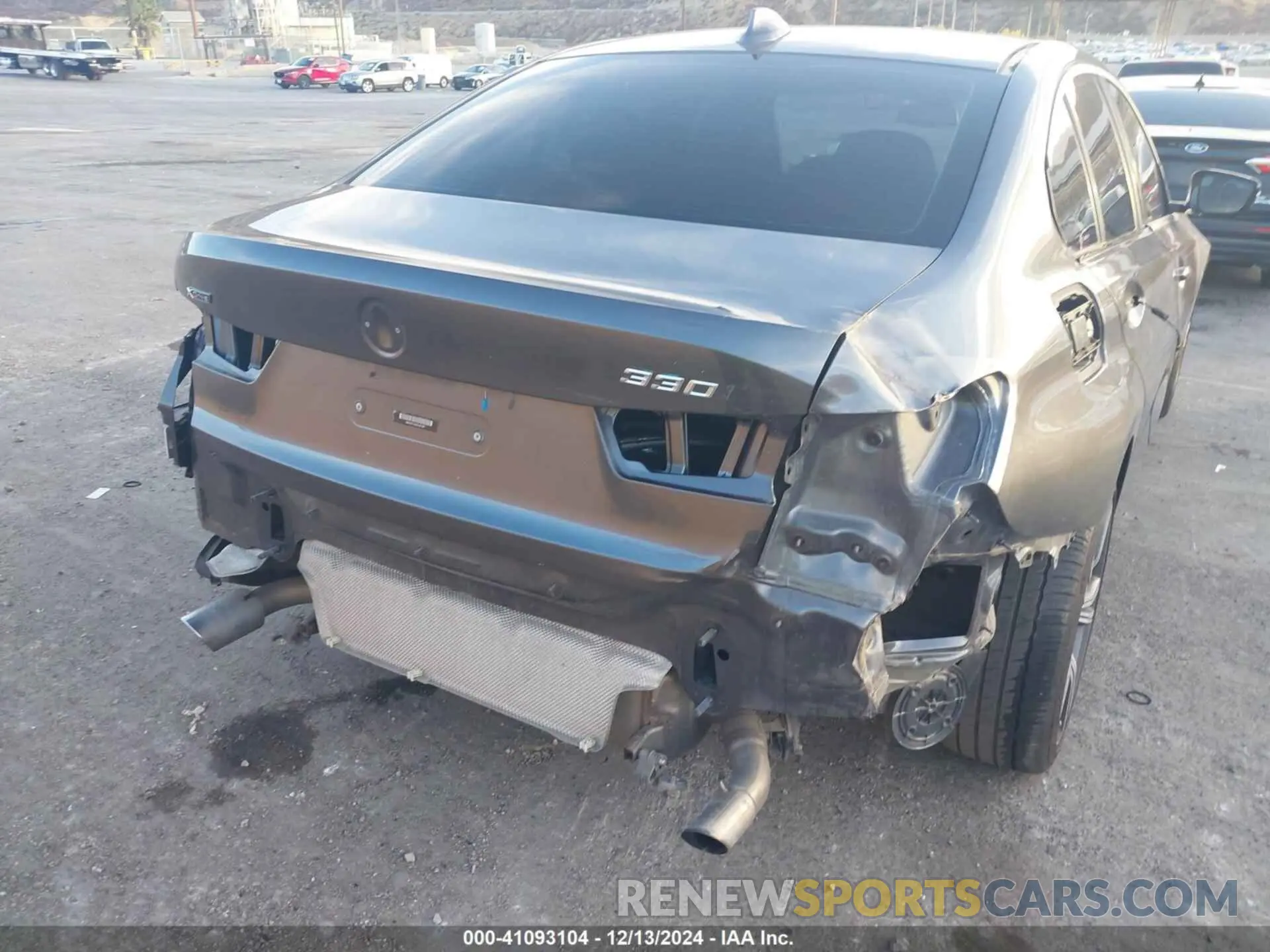 6 Photograph of a damaged car WBA5R7C58KAJ81967 BMW 330I 2019