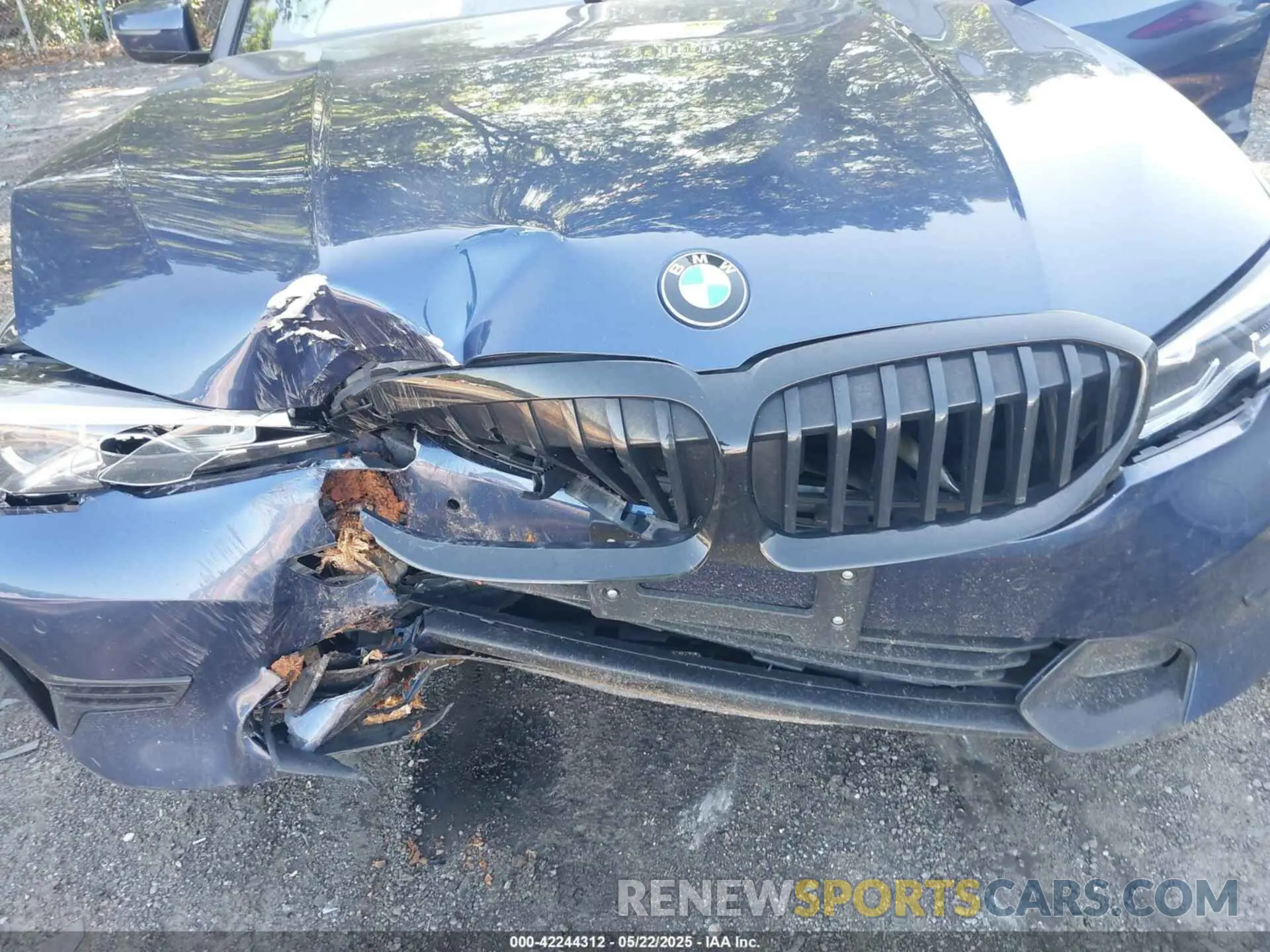 6 Photograph of a damaged car WBA5R7C59KAJ83727 BMW 330I 2019