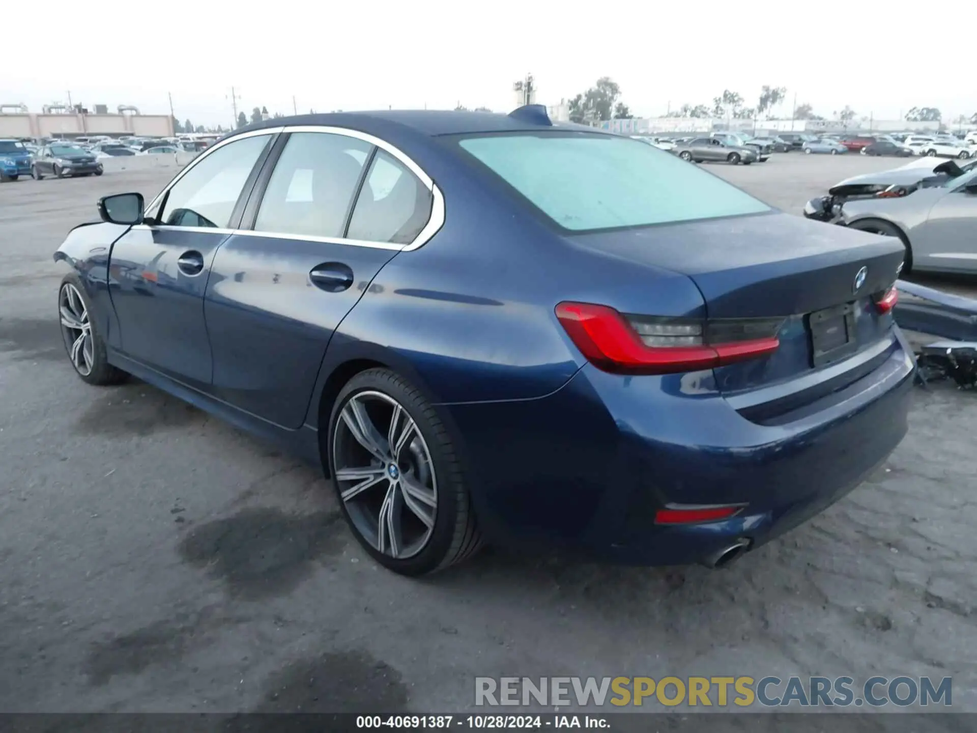 3 Photograph of a damaged car 3MW5R1J00L8B14250 BMW 330I 2020