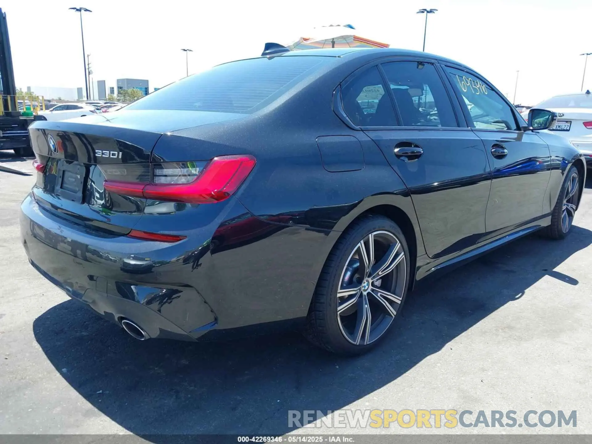 4 Photograph of a damaged car 3MW5R1J00L8B27239 BMW 330I 2020