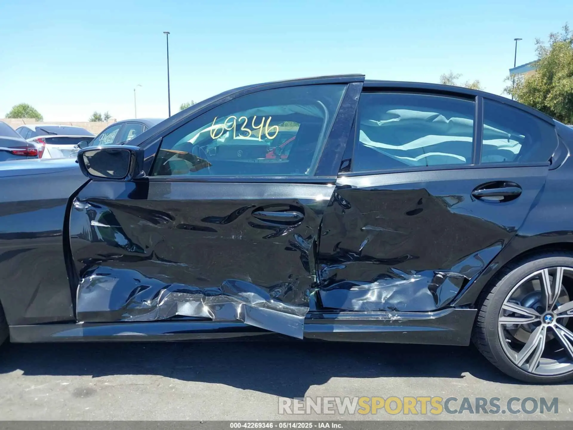 6 Photograph of a damaged car 3MW5R1J00L8B27239 BMW 330I 2020