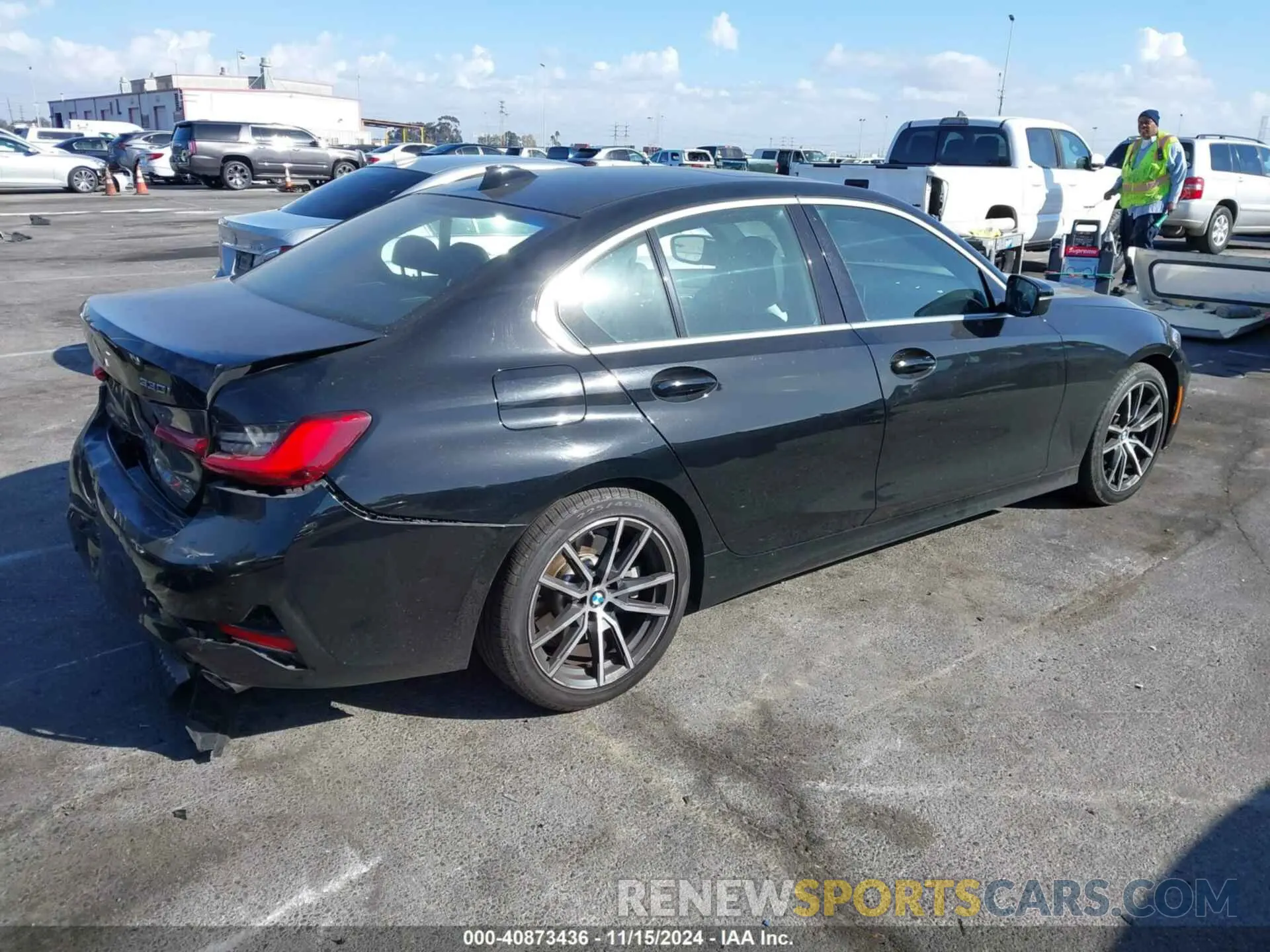 4 Photograph of a damaged car 3MW5R1J01L8B14418 BMW 330I 2020