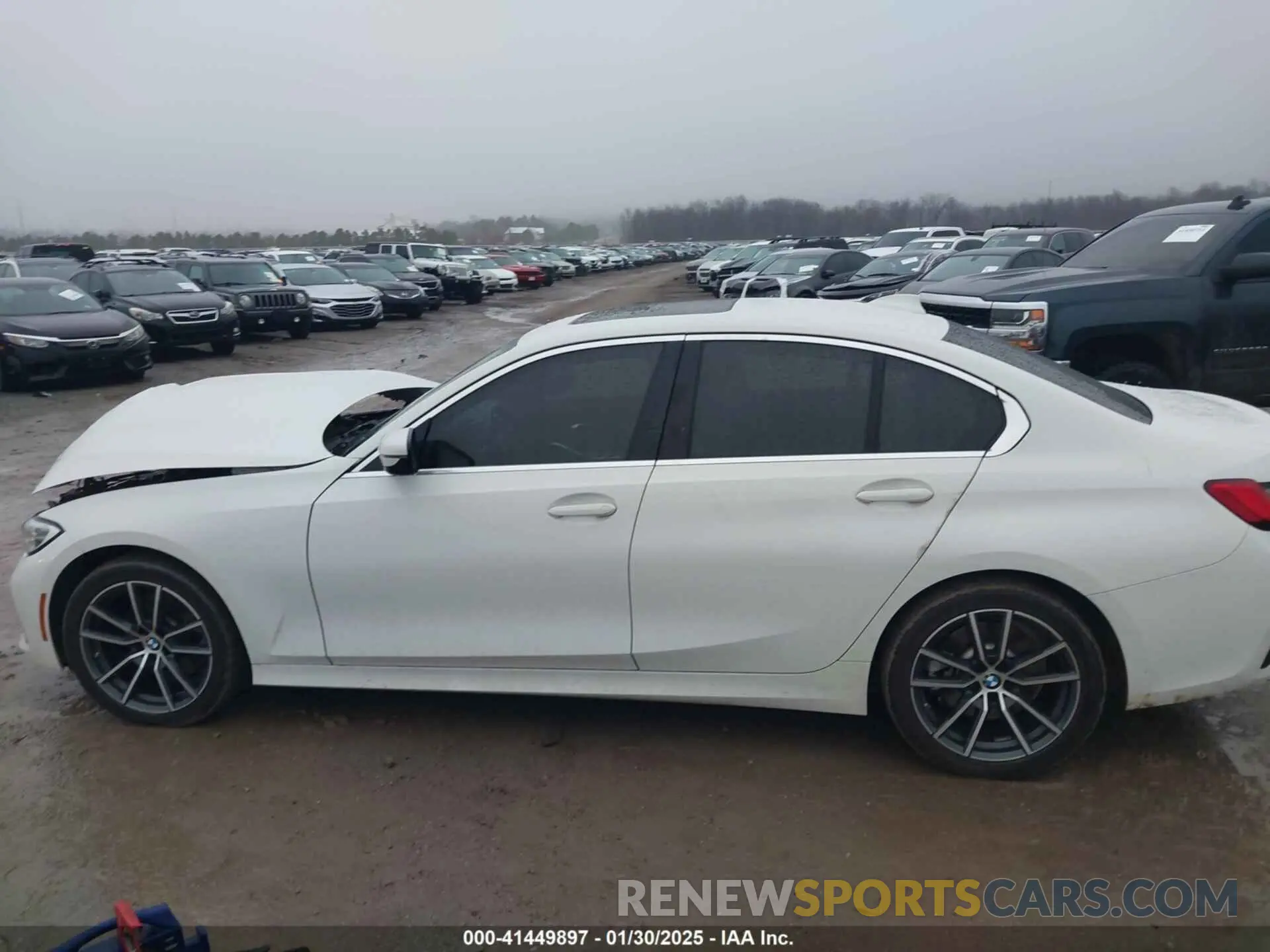 14 Photograph of a damaged car 3MW5R1J01L8B19134 BMW 330I 2020
