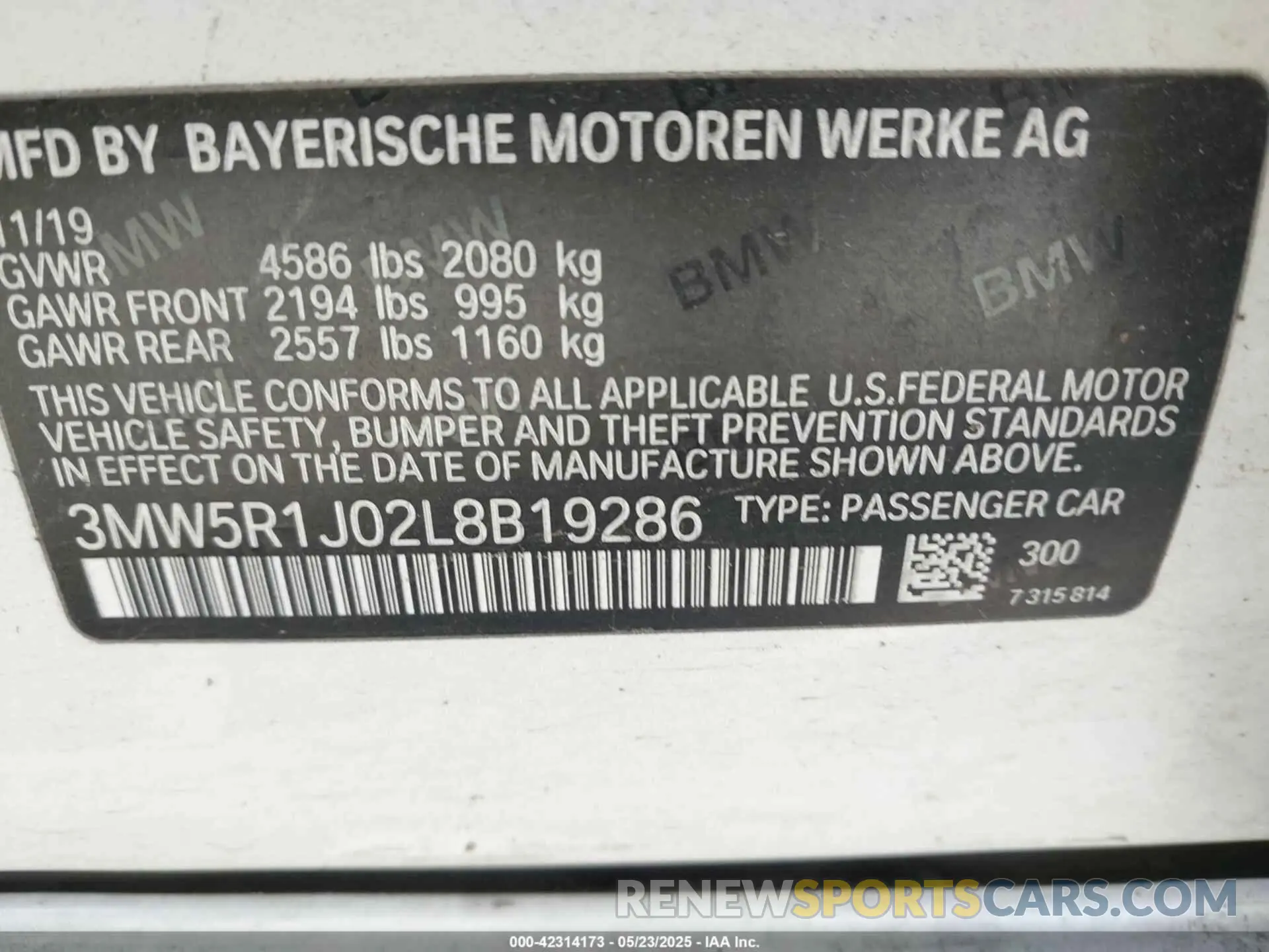 9 Photograph of a damaged car 3MW5R1J02L8B19286 BMW 330I 2020