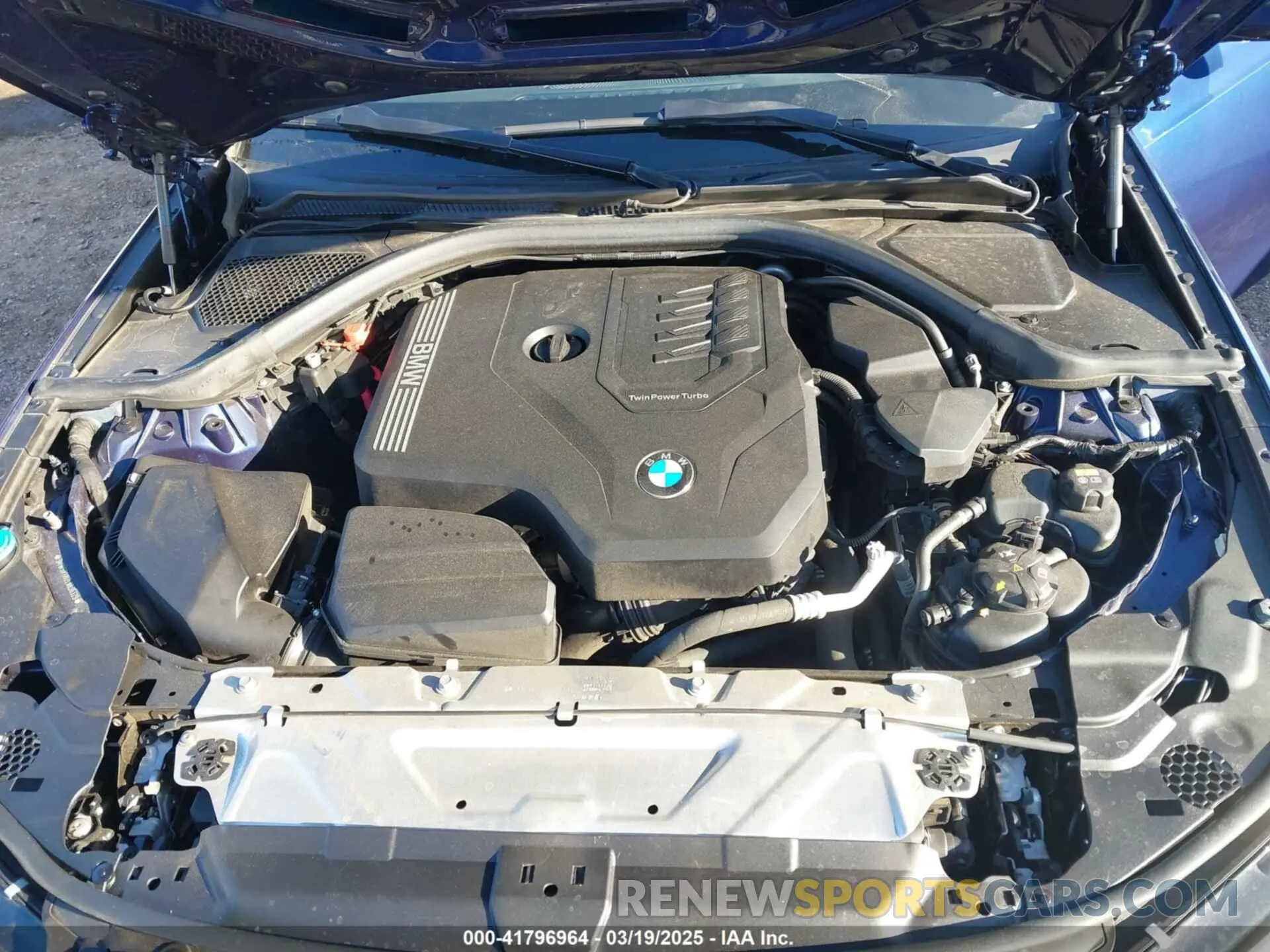 10 Photograph of a damaged car 3MW5R1J02L8B36329 BMW 330I 2020