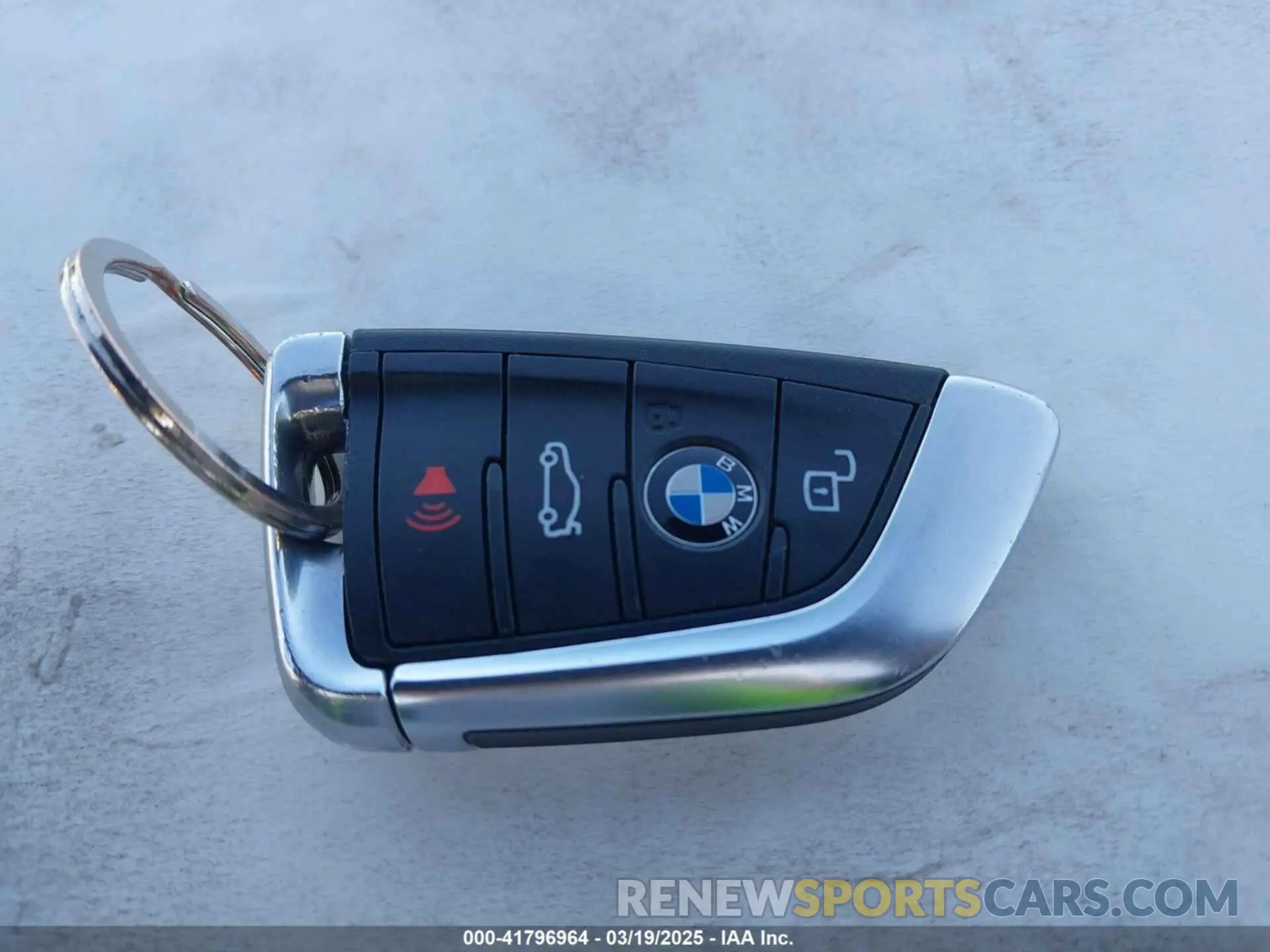 11 Photograph of a damaged car 3MW5R1J02L8B36329 BMW 330I 2020