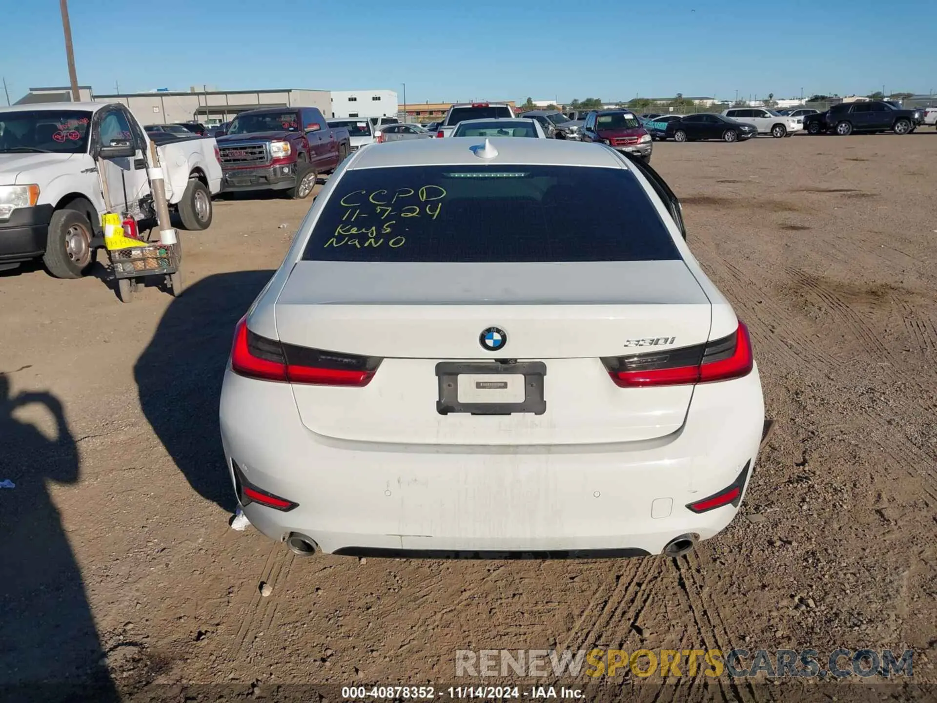 16 Photograph of a damaged car 3MW5R1J02L8B46777 BMW 330I 2020