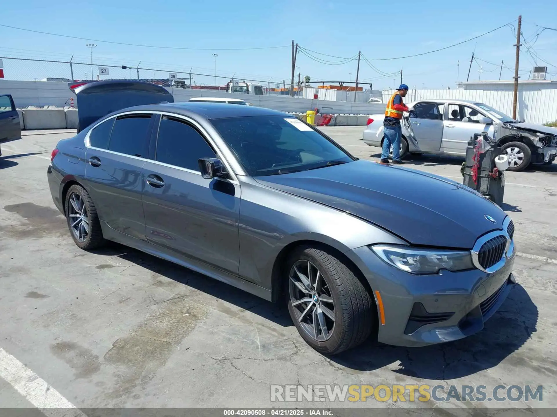 1 Photograph of a damaged car 3MW5R1J03L8B17207 BMW 330I 2020