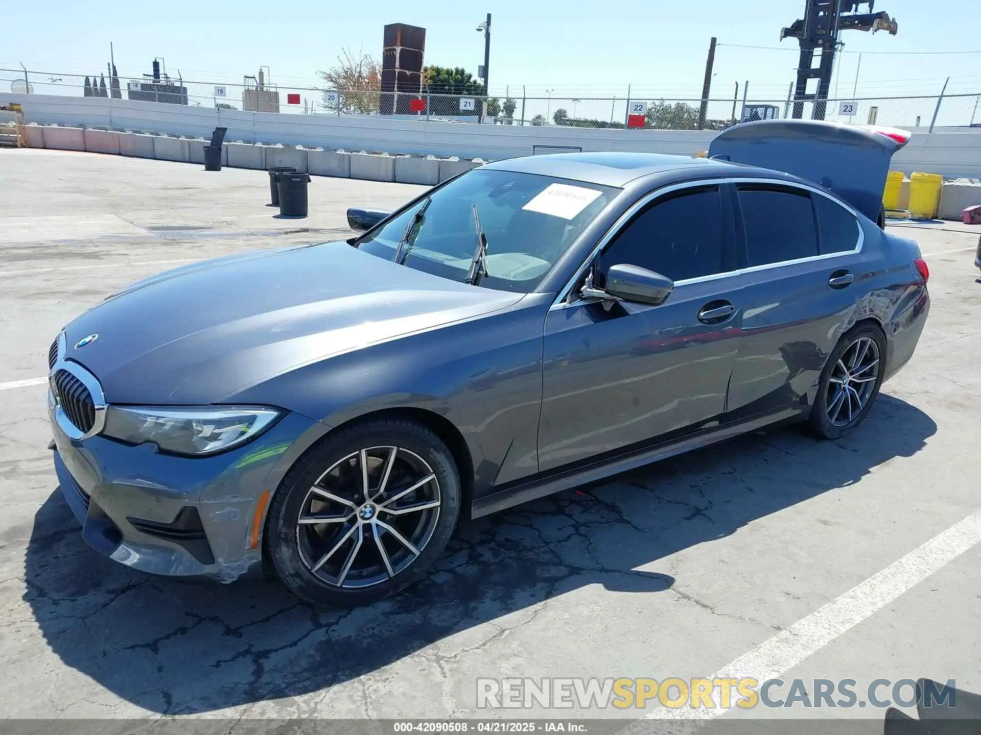 2 Photograph of a damaged car 3MW5R1J03L8B17207 BMW 330I 2020