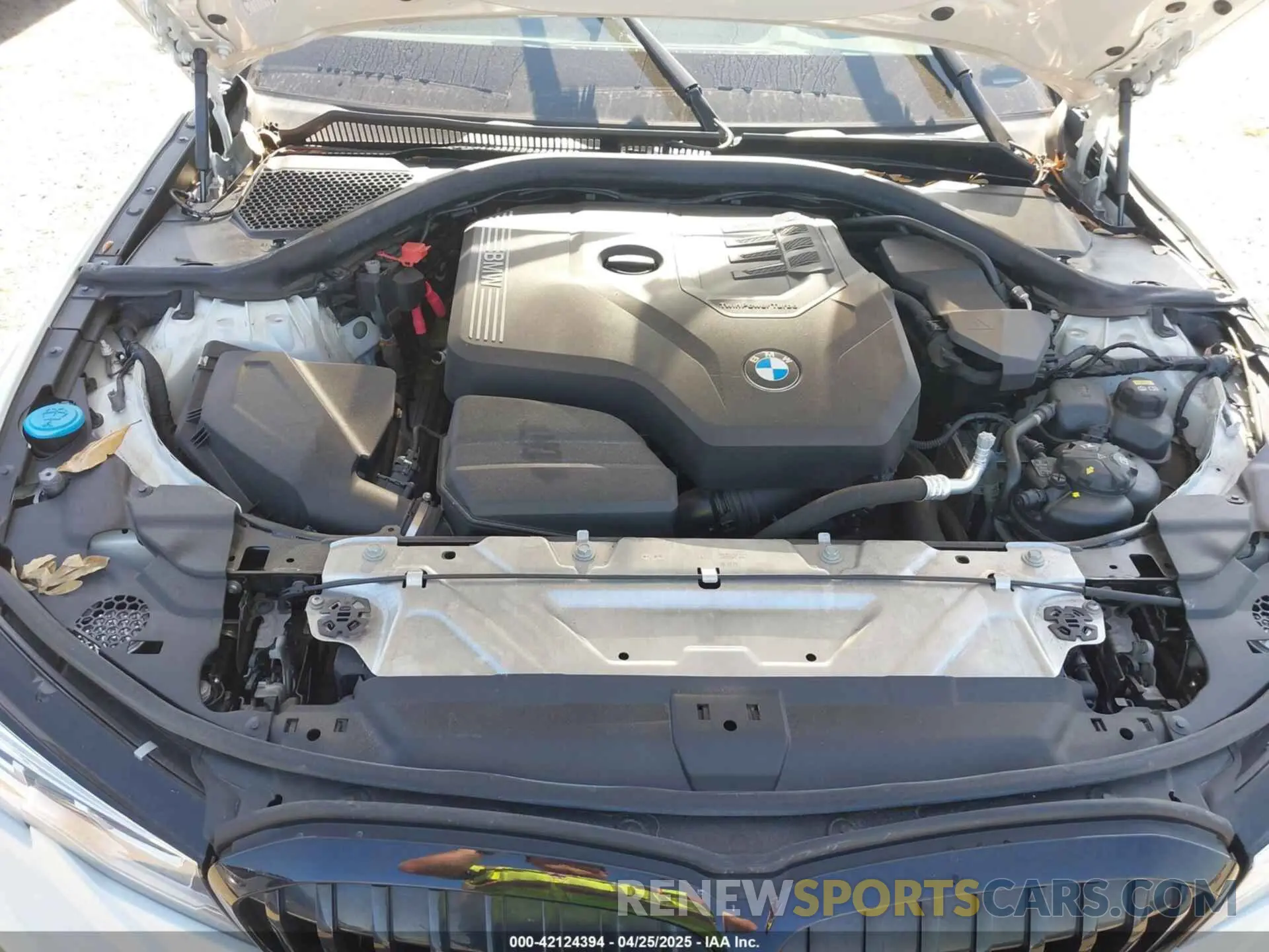 10 Photograph of a damaged car 3MW5R1J04L8B29799 BMW 330I 2020