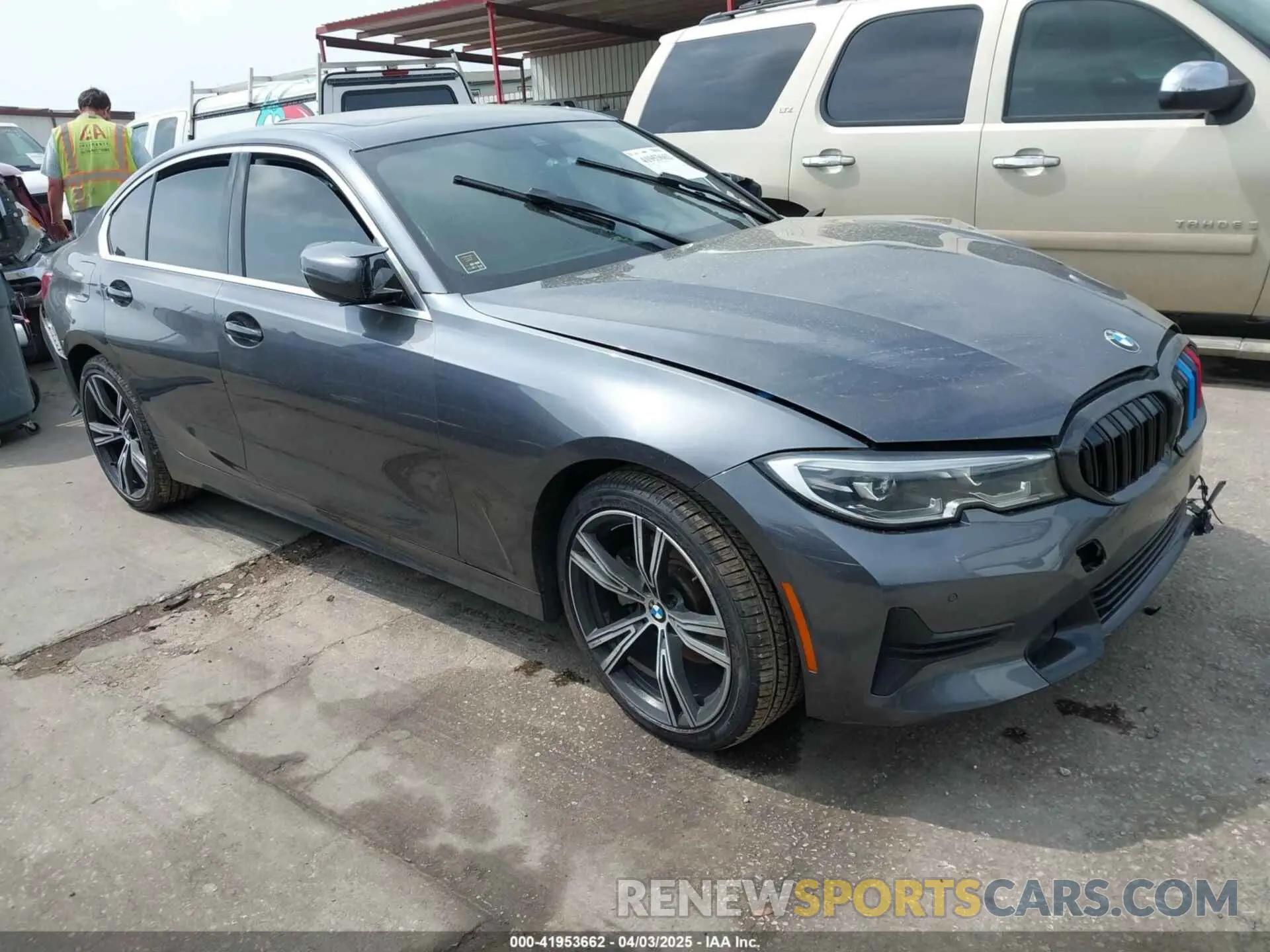 1 Photograph of a damaged car 3MW5R1J06L8B15614 BMW 330I 2020