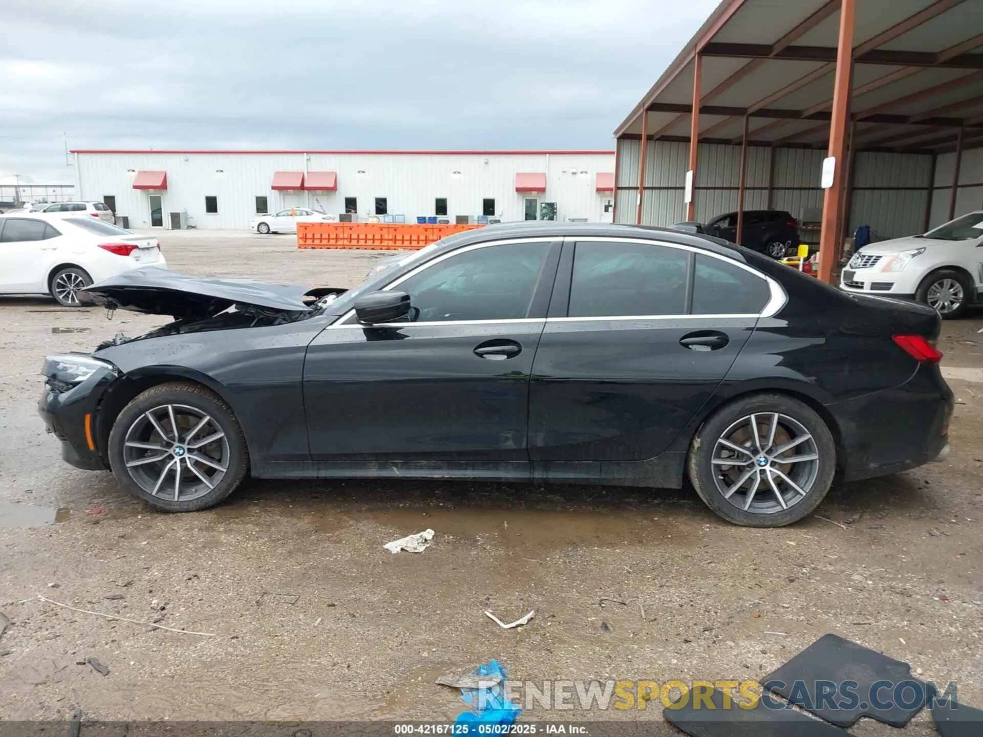 14 Photograph of a damaged car 3MW5R1J06L8B46331 BMW 330I 2020
