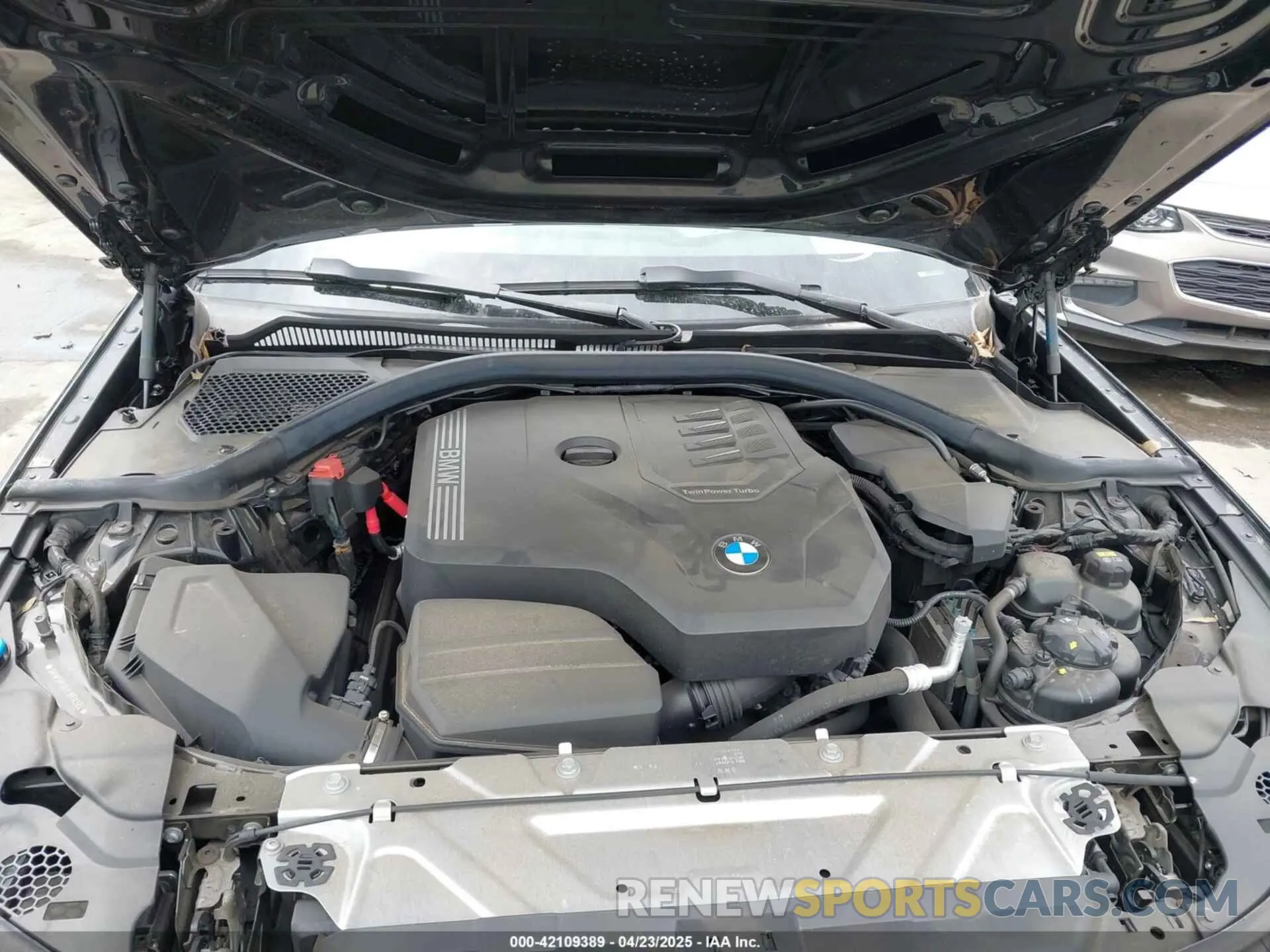 10 Photograph of a damaged car 3MW5R1J07L8B14584 BMW 330I 2020