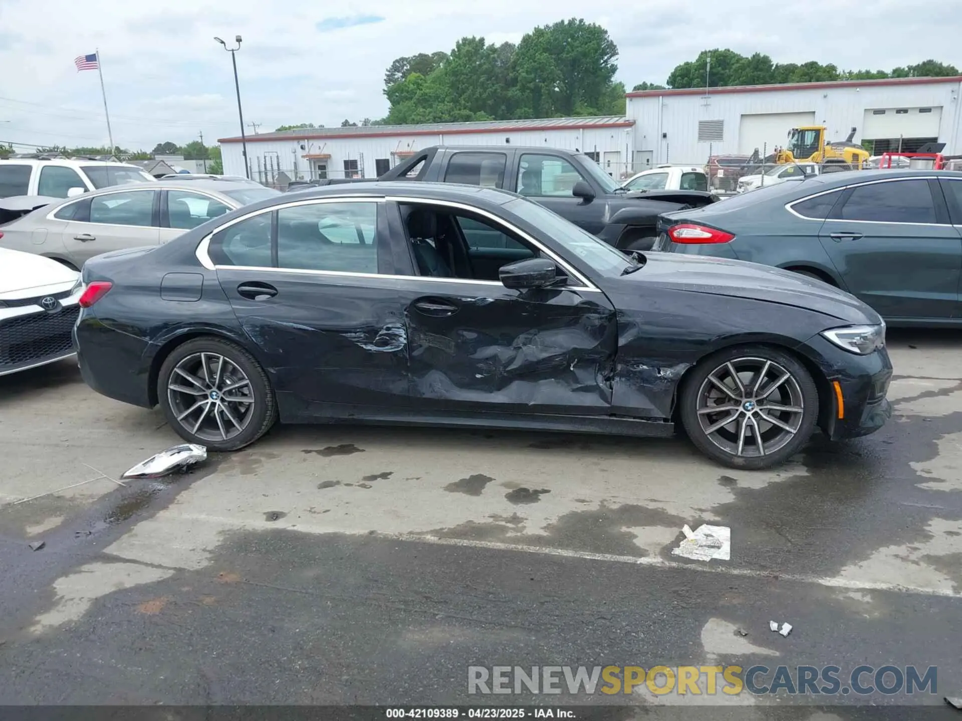 13 Photograph of a damaged car 3MW5R1J07L8B14584 BMW 330I 2020