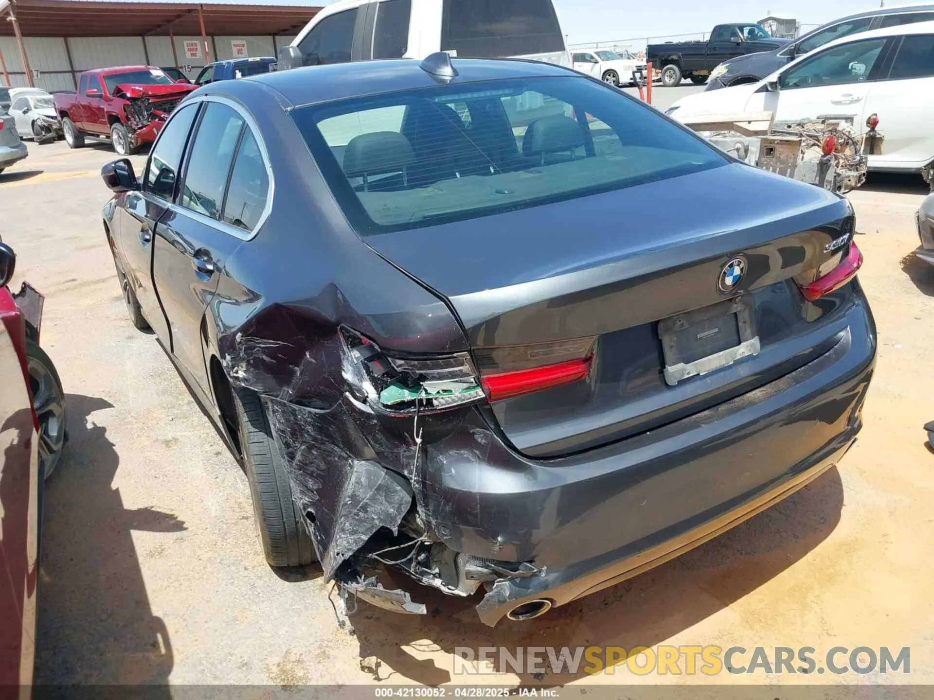 3 Photograph of a damaged car 3MW5R1J07L8B25648 BMW 330I 2020