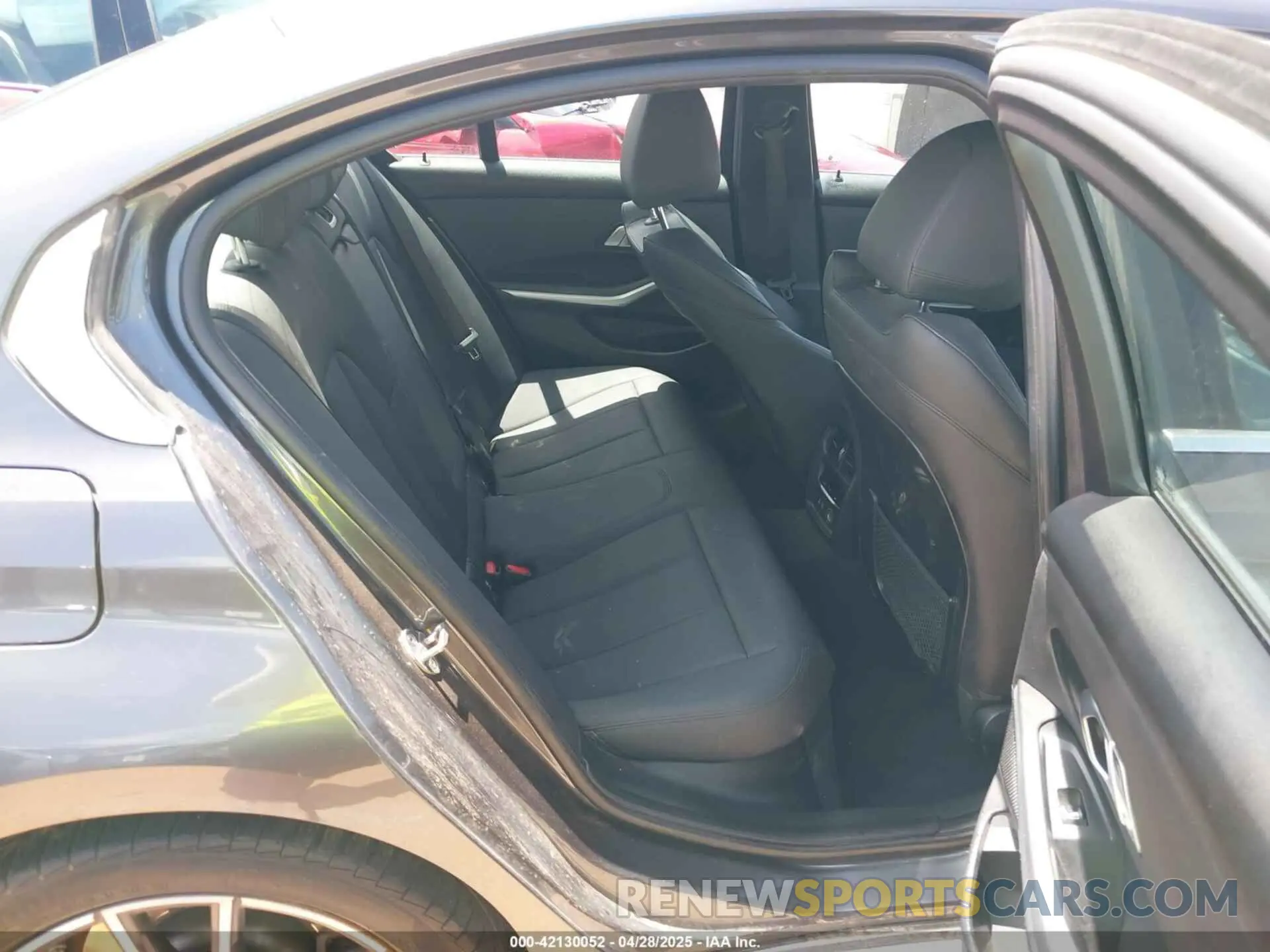 8 Photograph of a damaged car 3MW5R1J07L8B25648 BMW 330I 2020