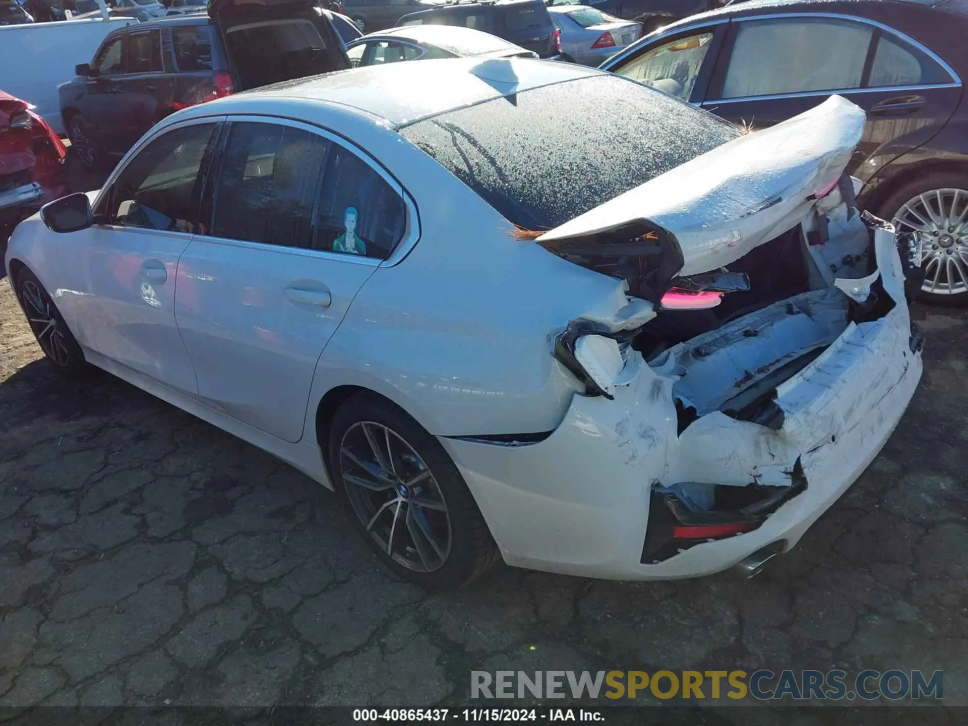 3 Photograph of a damaged car 3MW5R1J08L8B08826 BMW 330I 2020