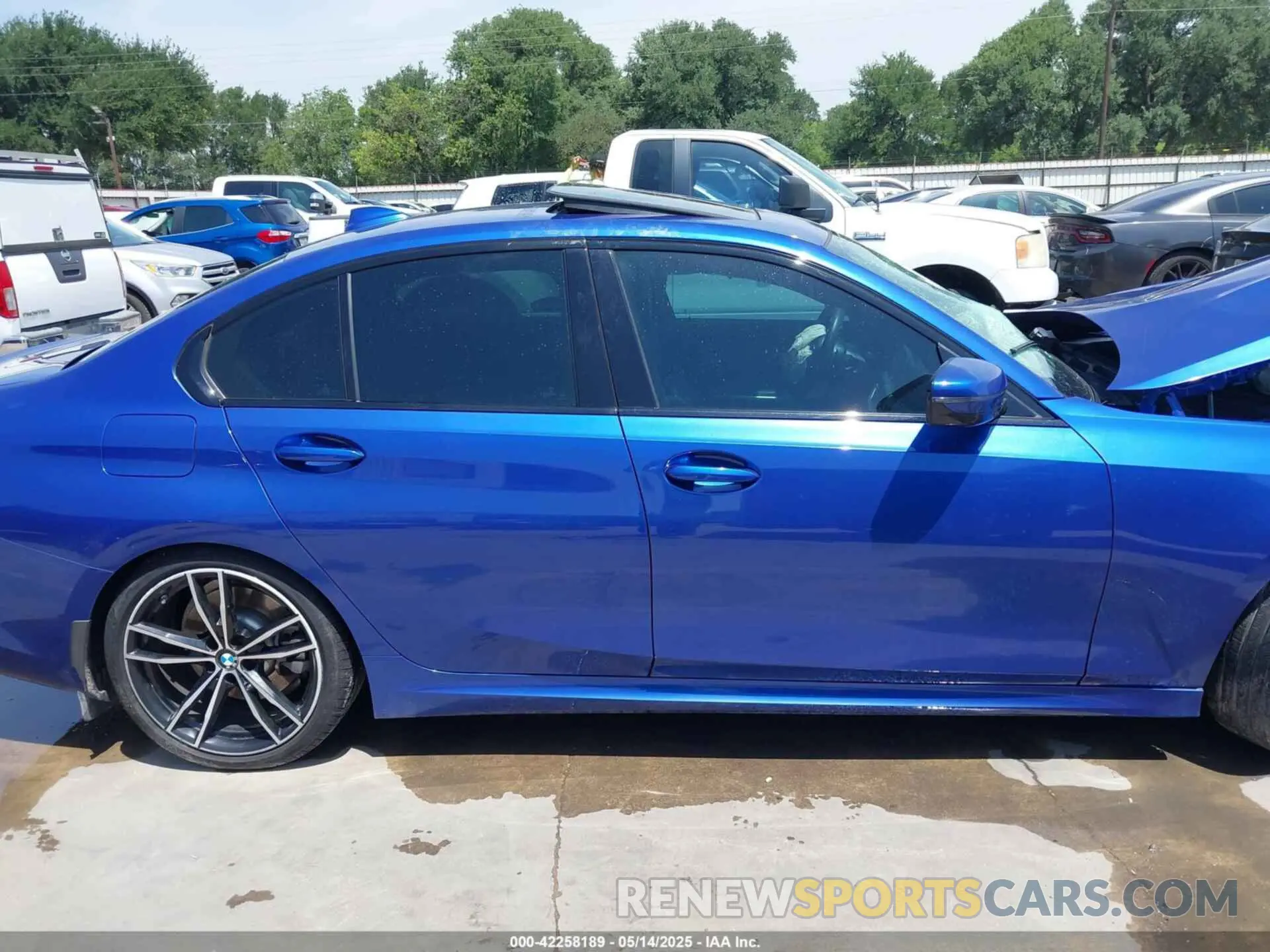 14 Фотография поврежденного автомобиля 3MW5R1J08L8B25447 BMW 330I 2020