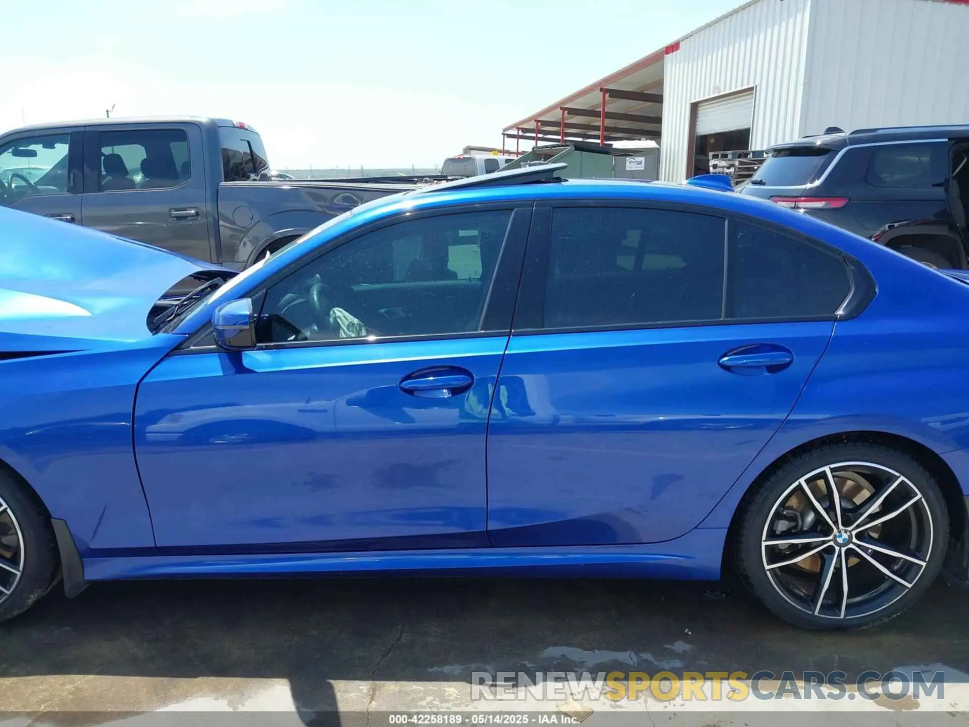 15 Фотография поврежденного автомобиля 3MW5R1J08L8B25447 BMW 330I 2020