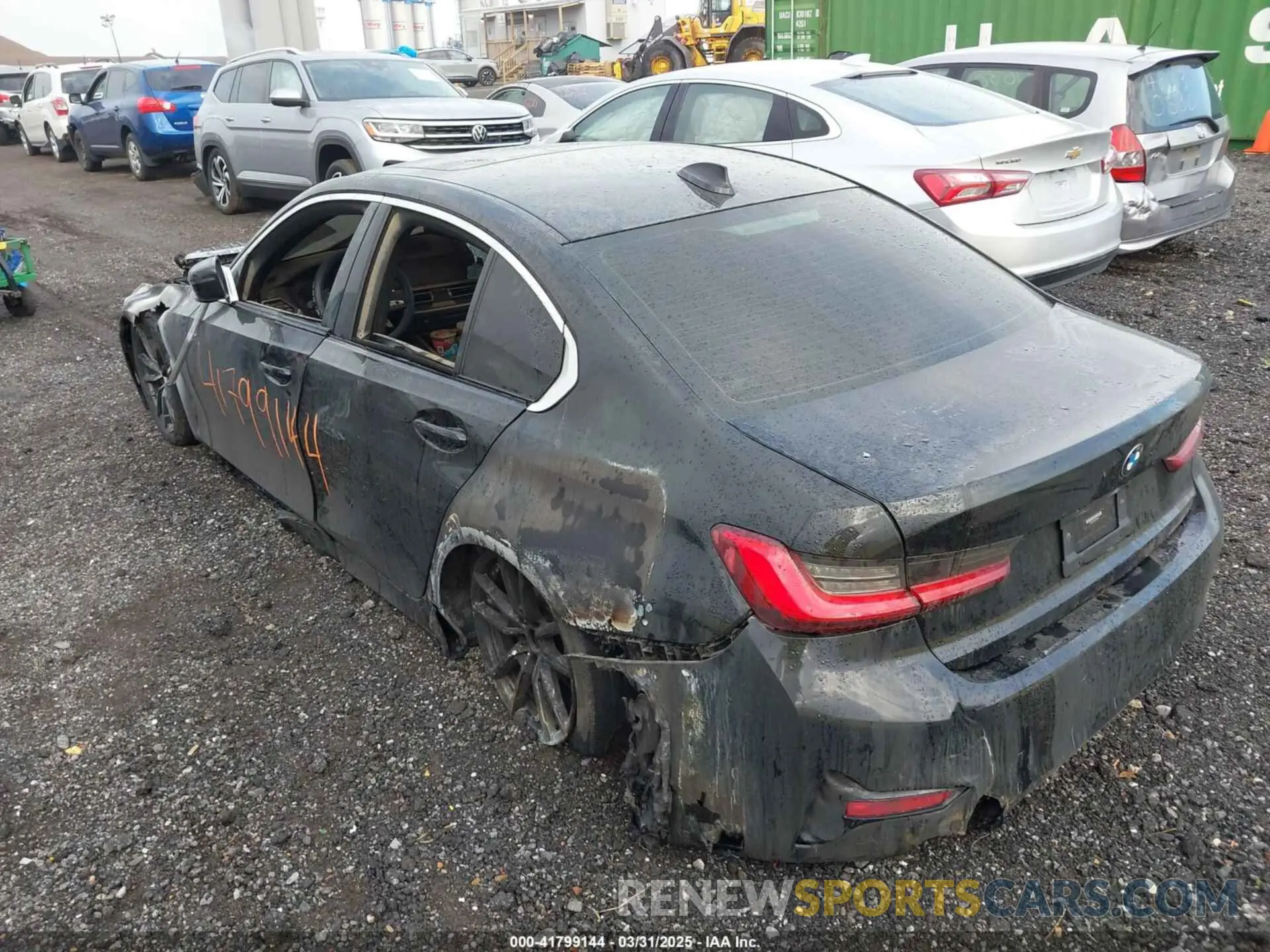 17 Photograph of a damaged car 3MW5R1J09L8B07586 BMW 330I 2020
