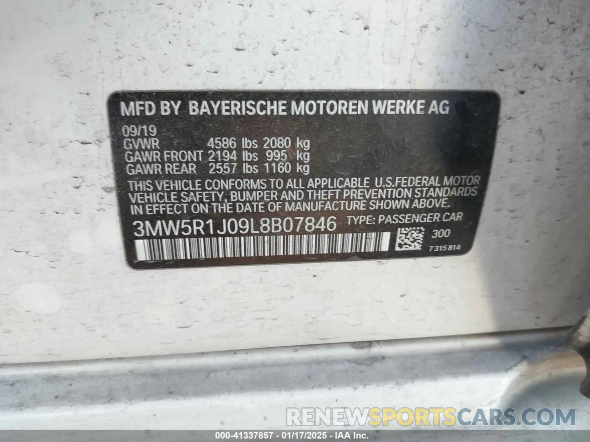 9 Фотография поврежденного автомобиля 3MW5R1J09L8B07846 BMW 330I 2020